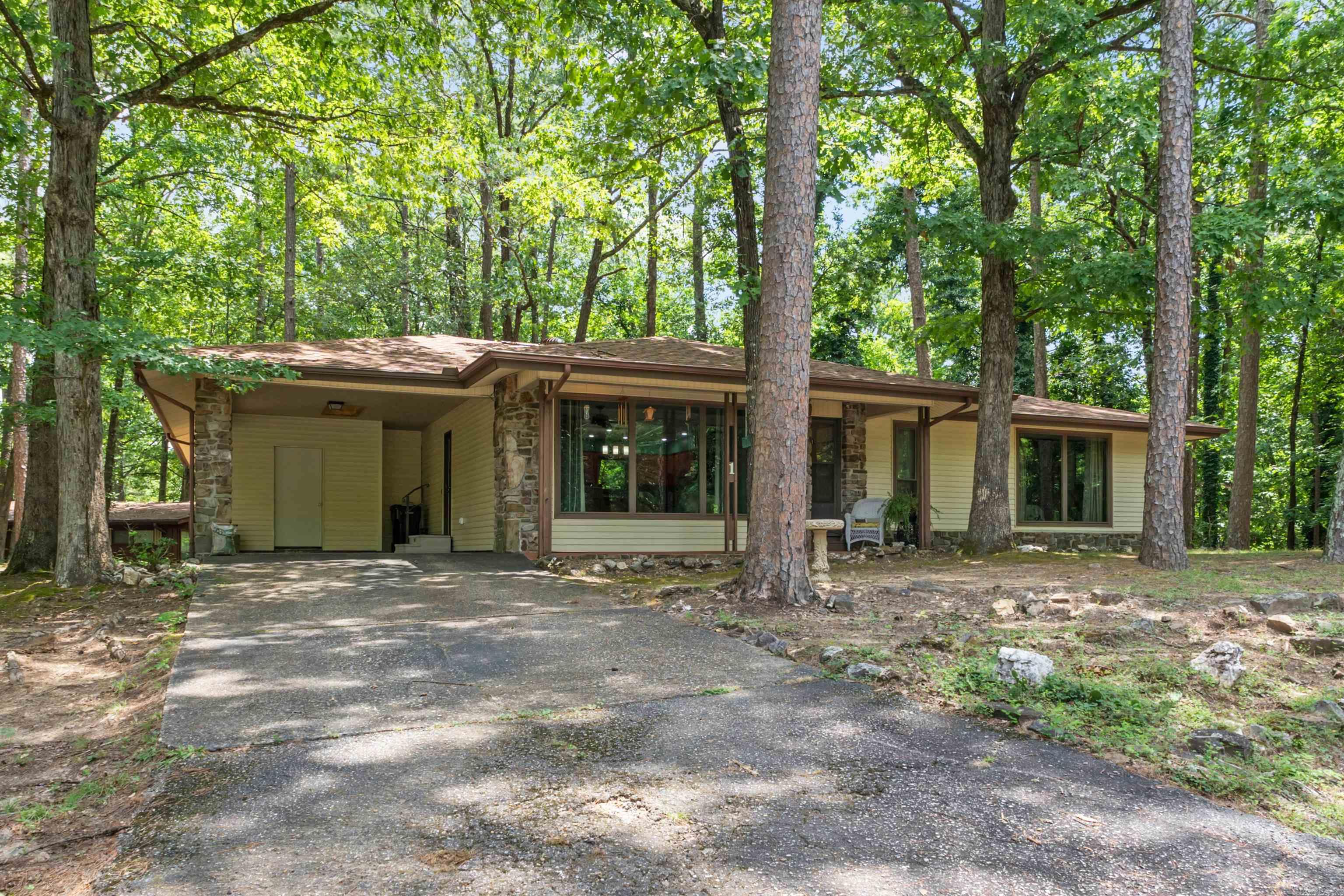 1 Herencia  Hot Springs Village, AR