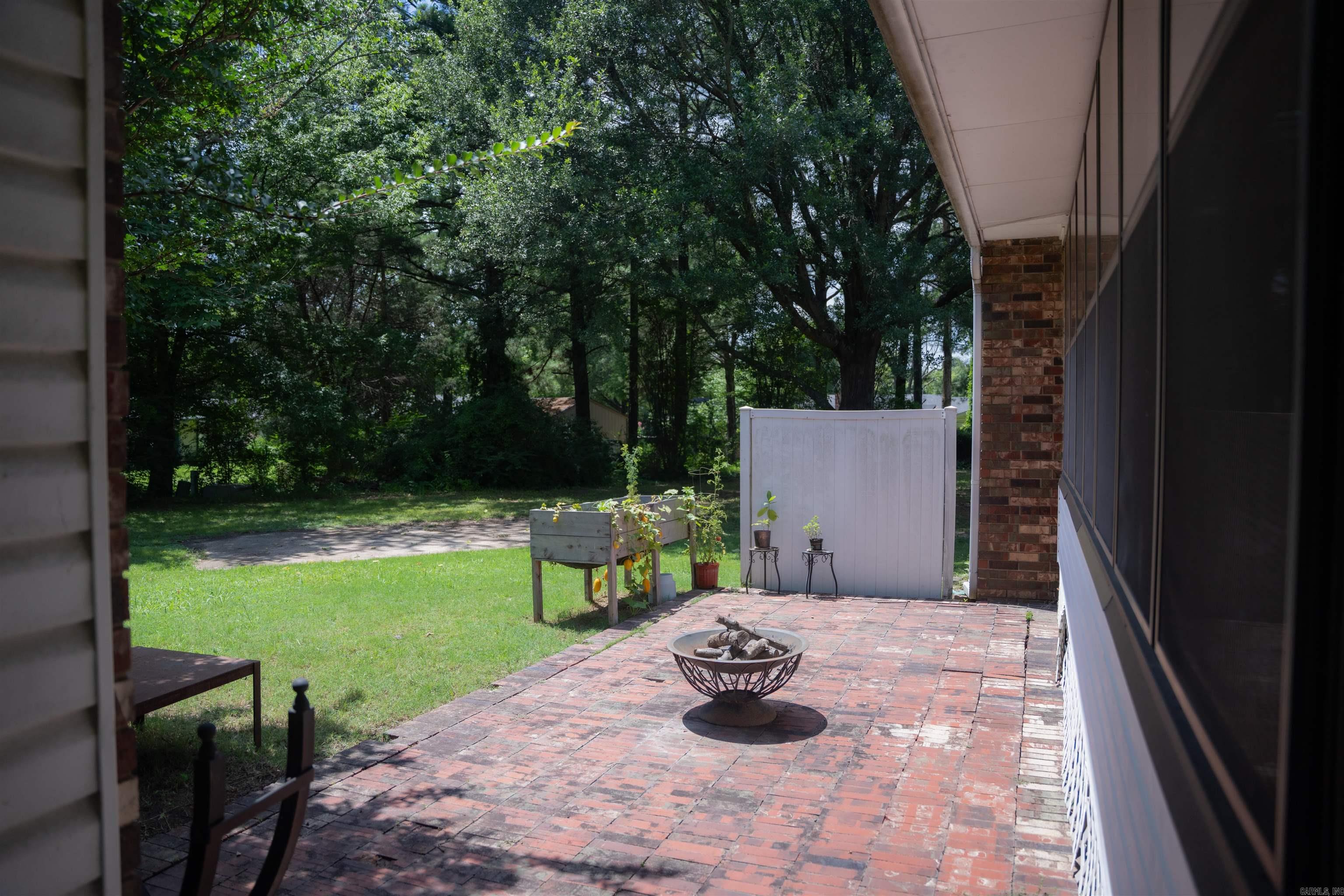 1 Summitt  Searcy, AR