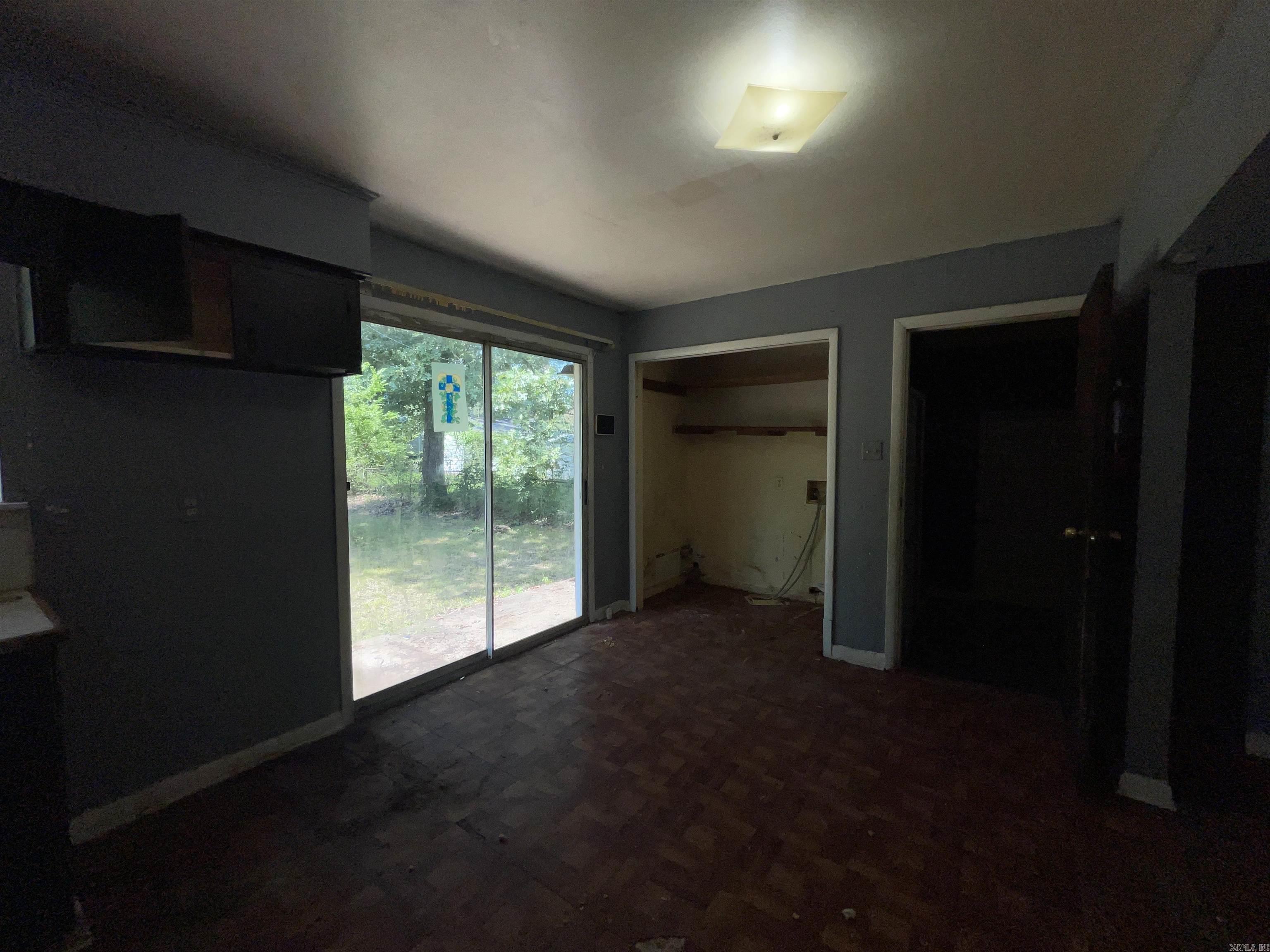 6909 Fairfield Dr  Little Rock, AR