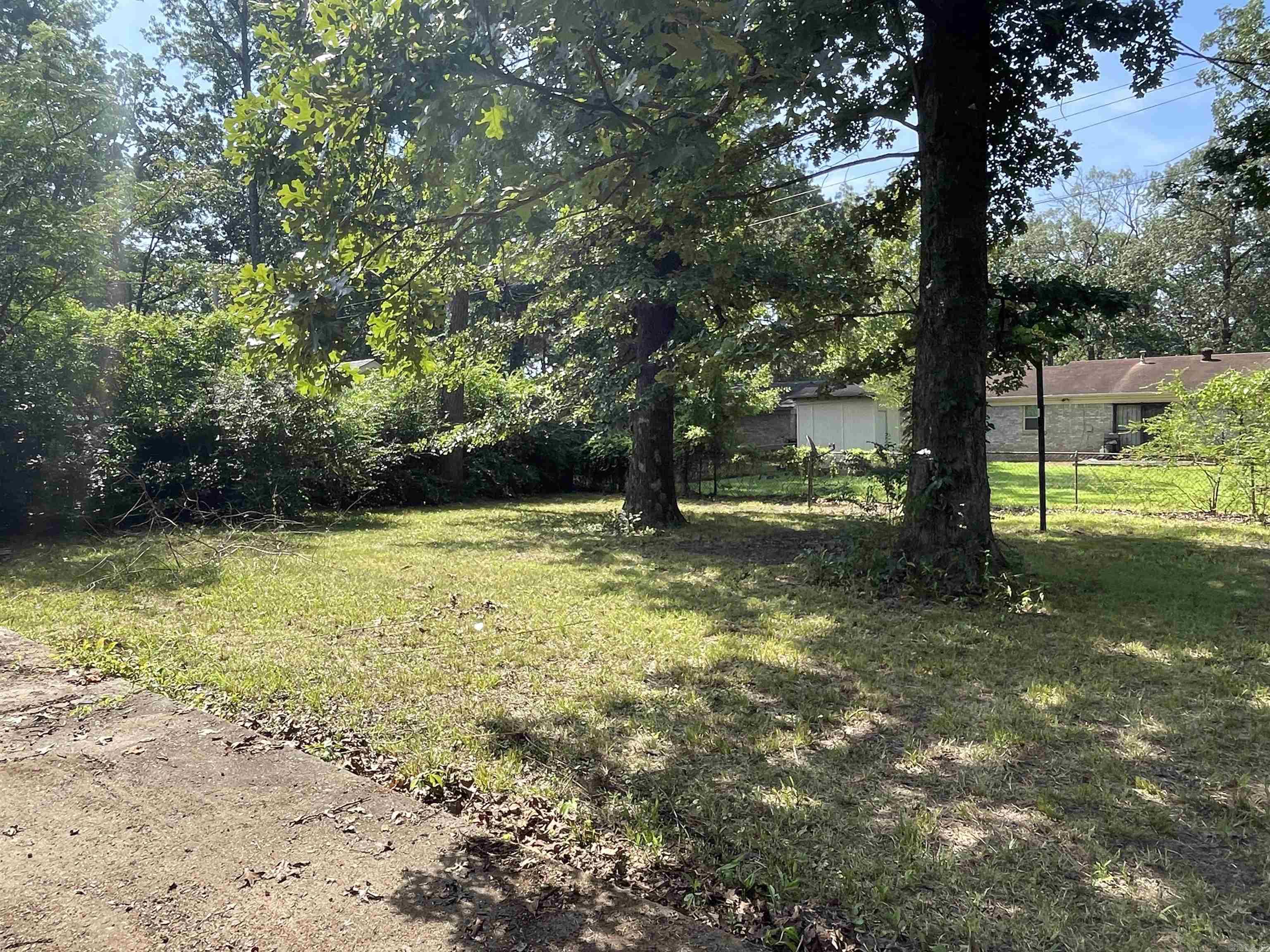6909 Fairfield Dr  Little Rock, AR