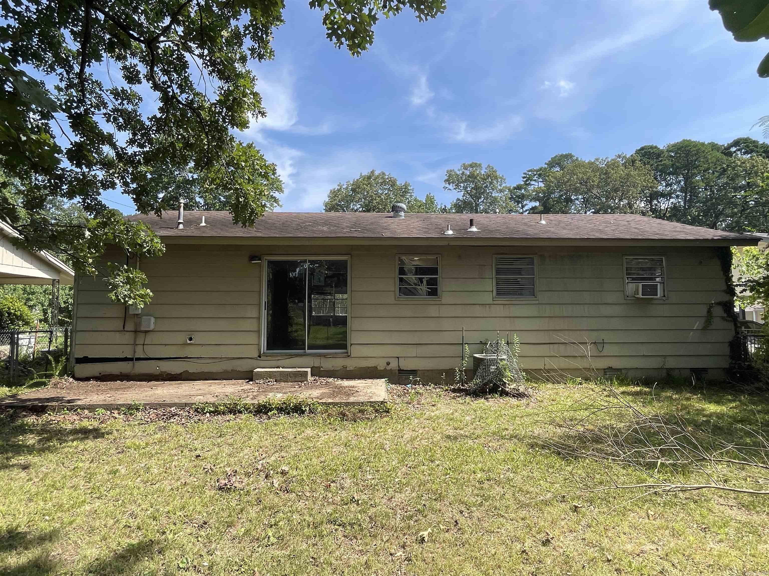 6909 Fairfield Dr  Little Rock, AR