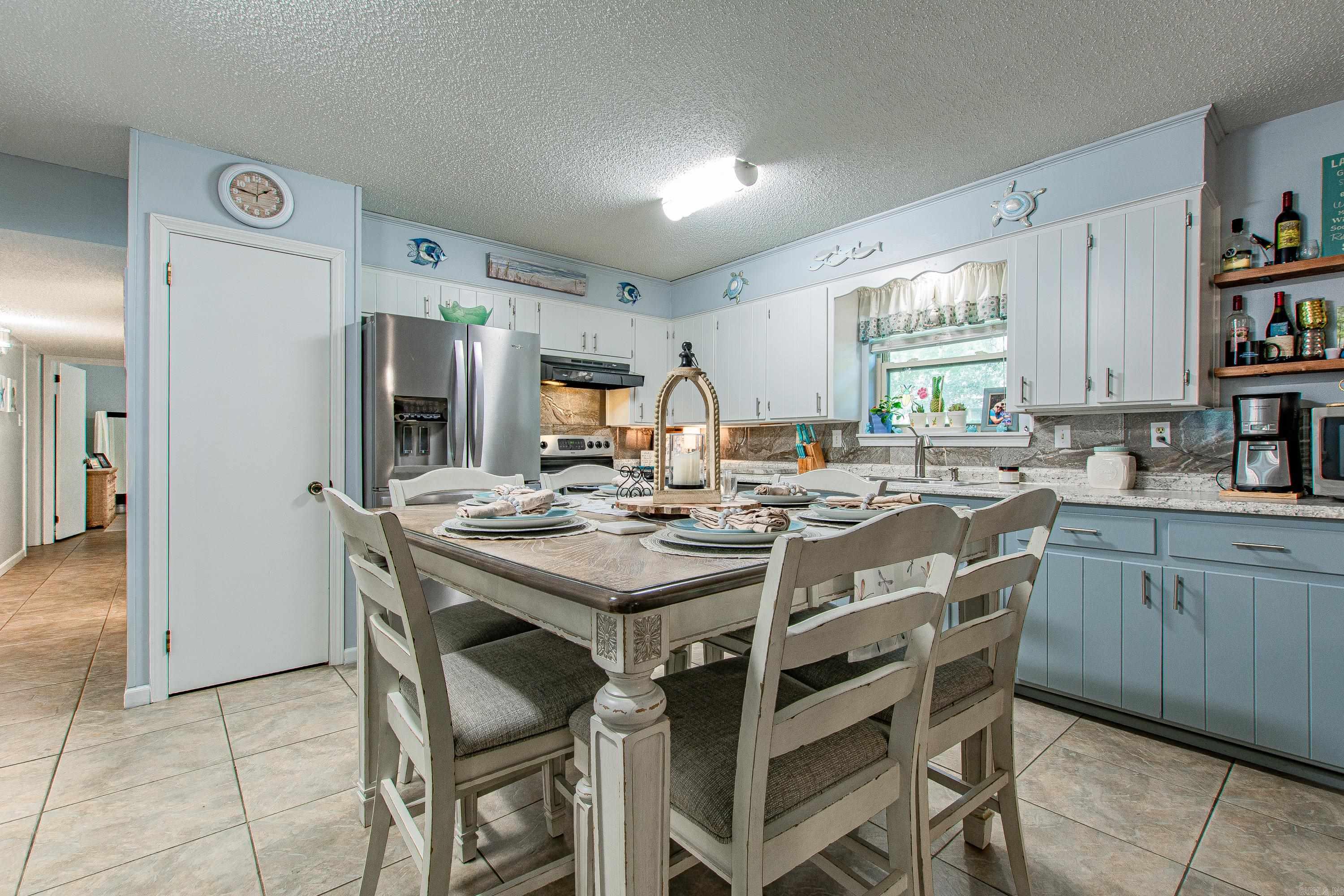 7014 Red Oak Drive  Benton, AR