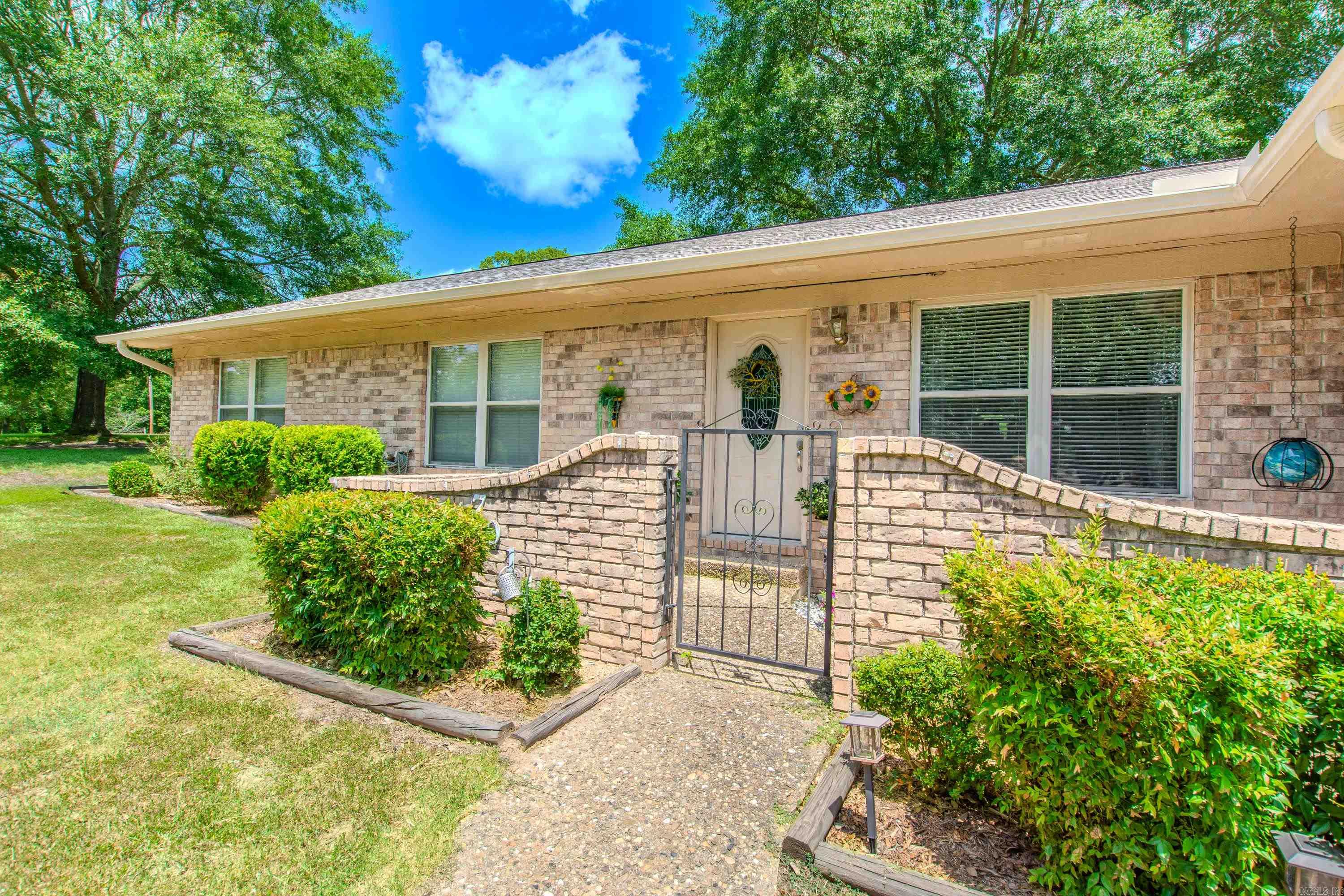7014 Red Oak Drive  Benton, AR