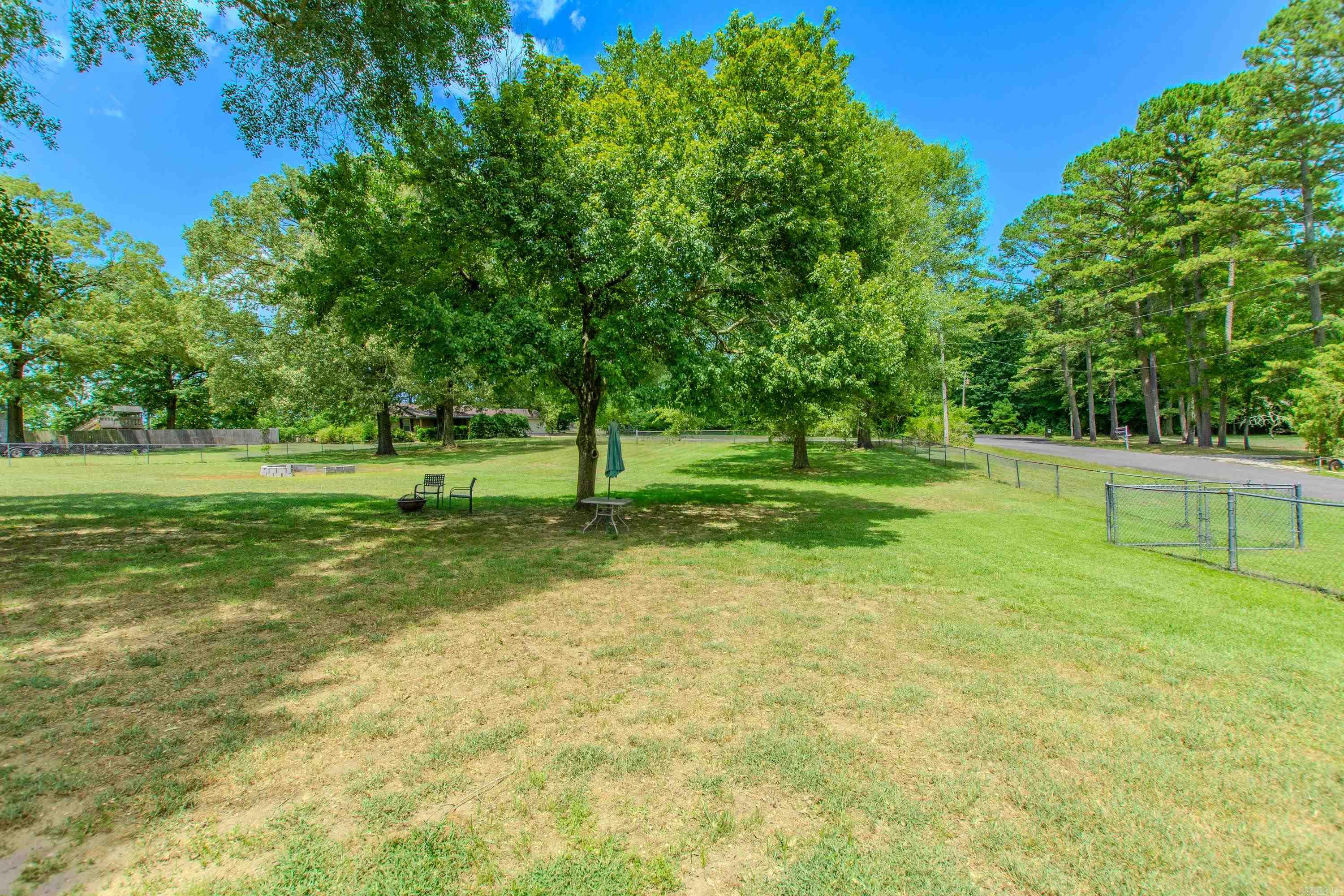 7014 Red Oak Drive  Benton, AR