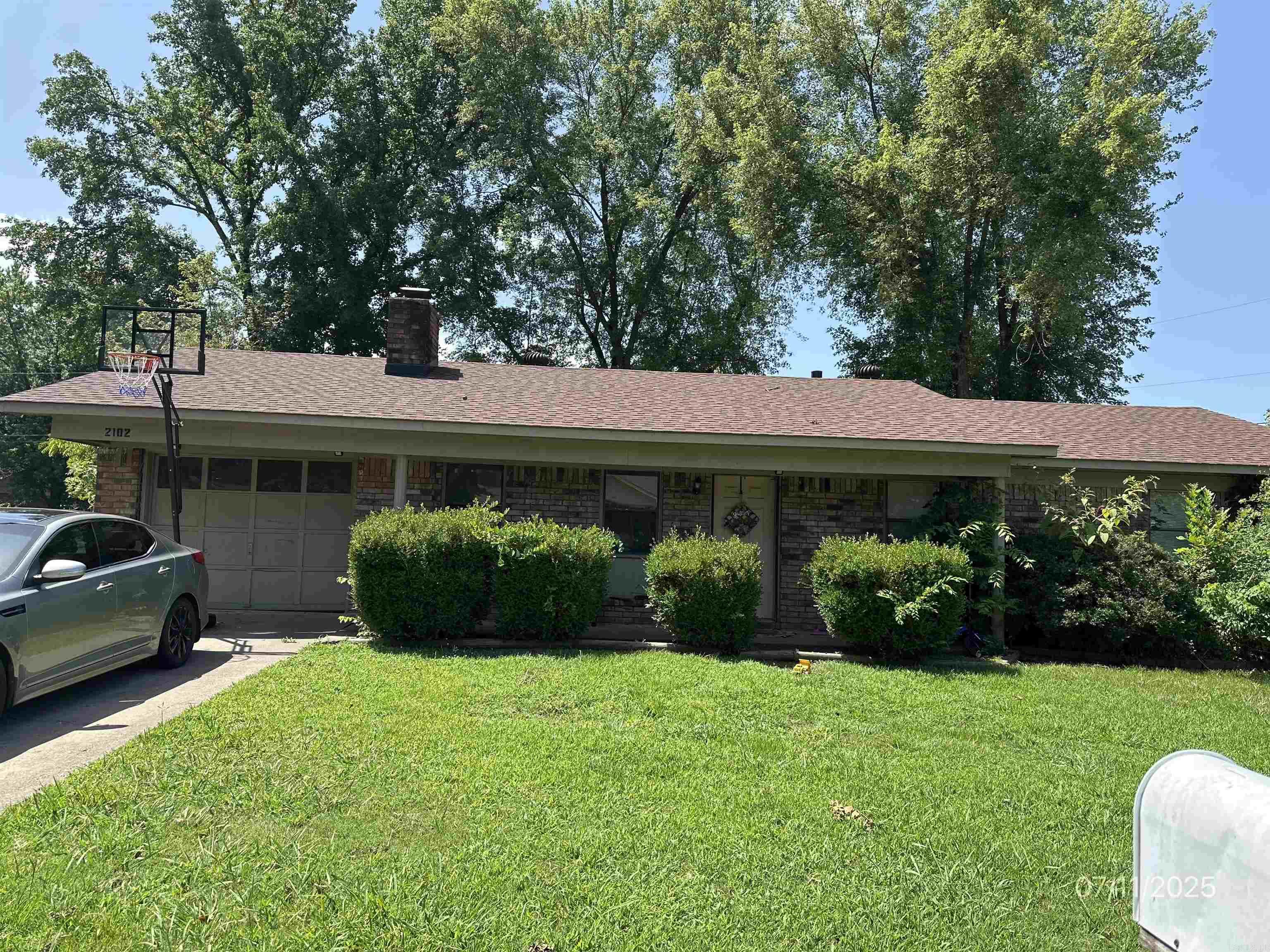 2102 E 14th  Russellville, AR