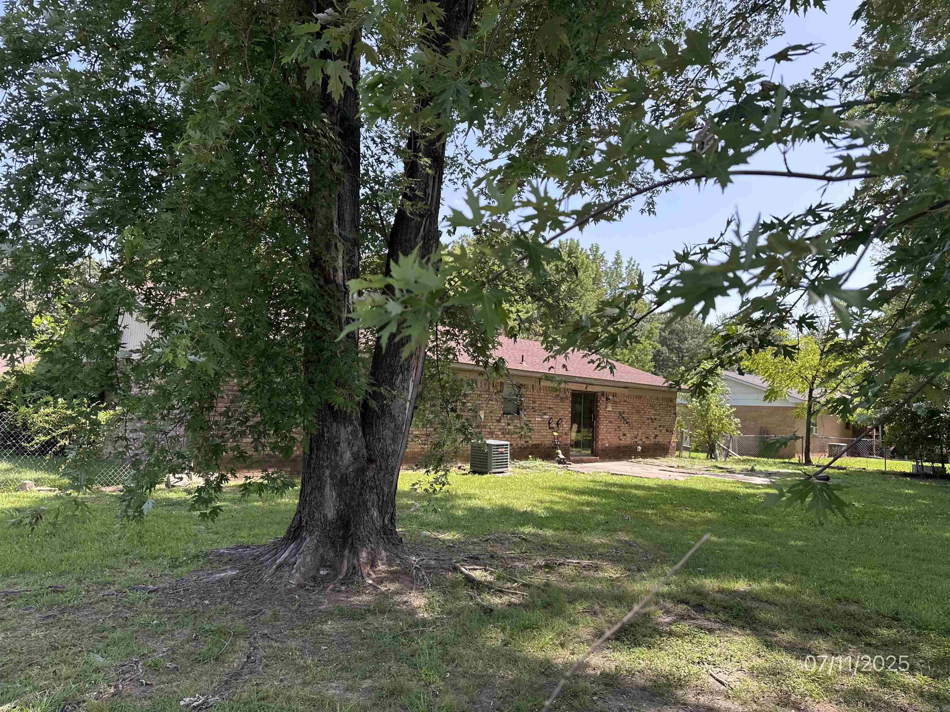 2102 E 14th  Russellville, AR