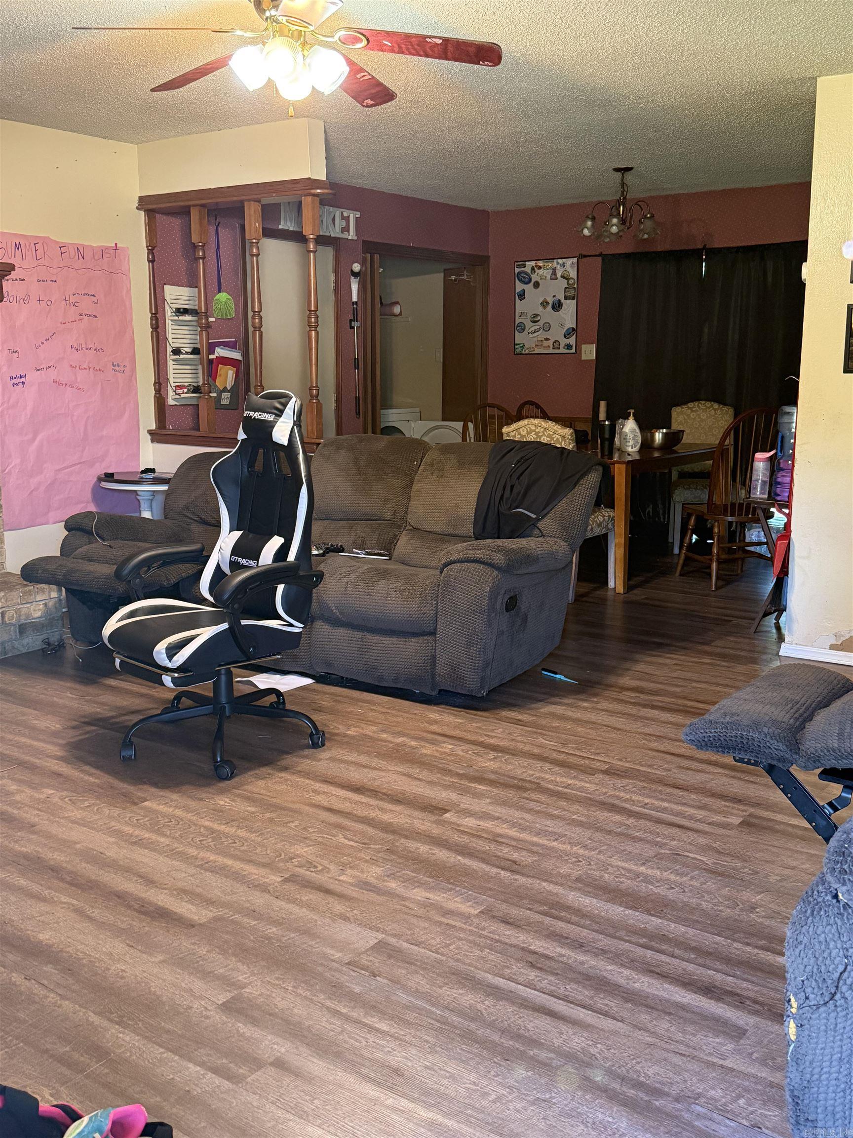 2102 E 14th  Russellville, AR