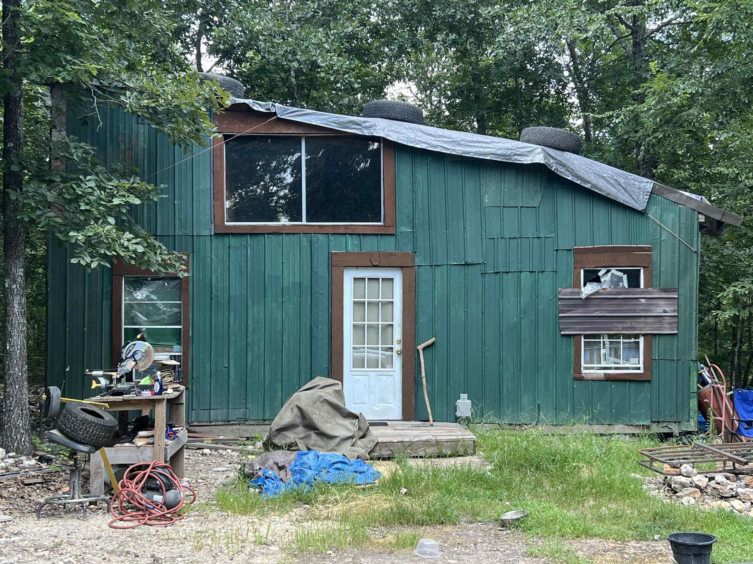 1001 Foxfield Road  Mammoth Spring, AR