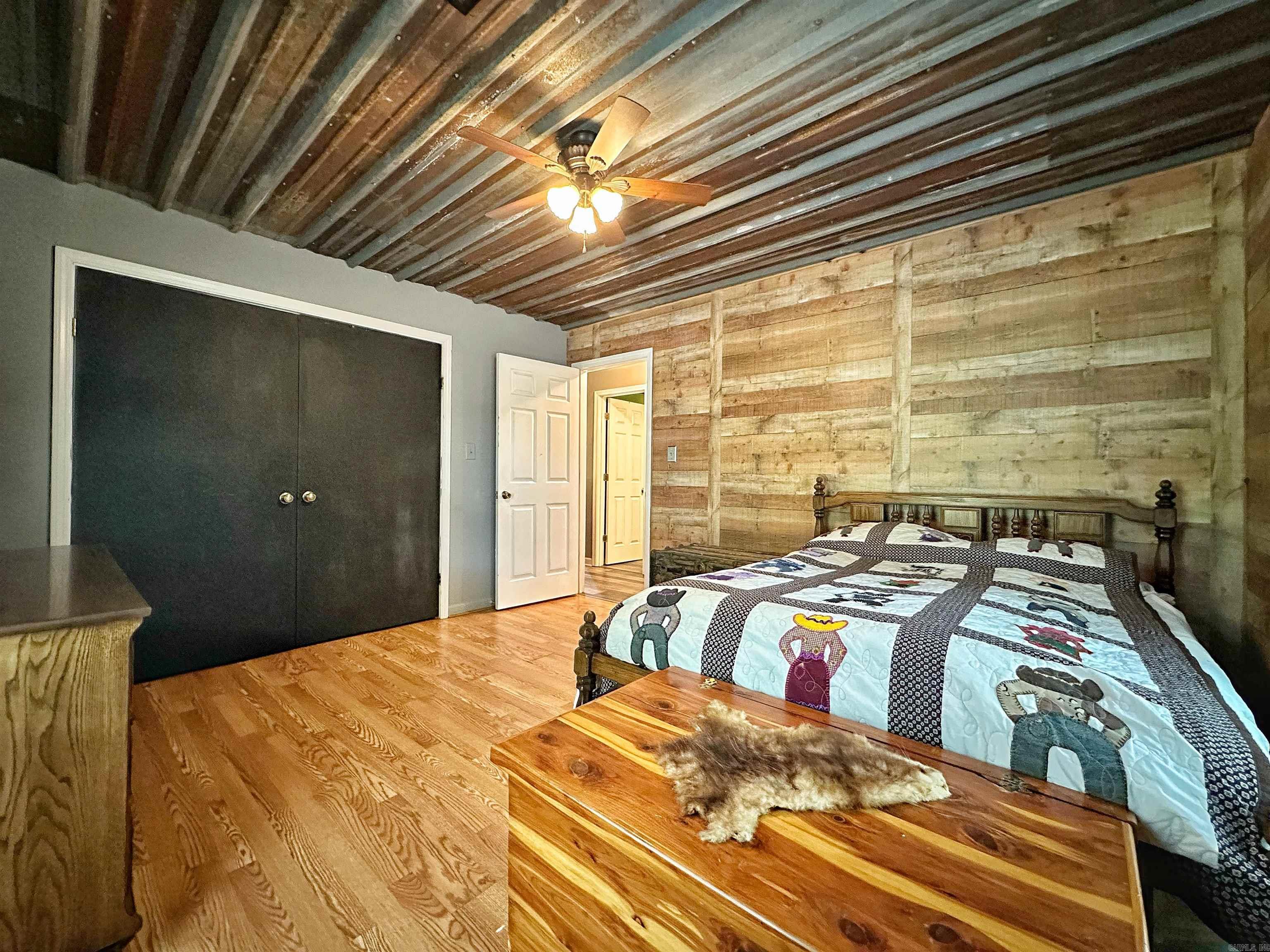 3235 Grant 16  Grapevine, AR