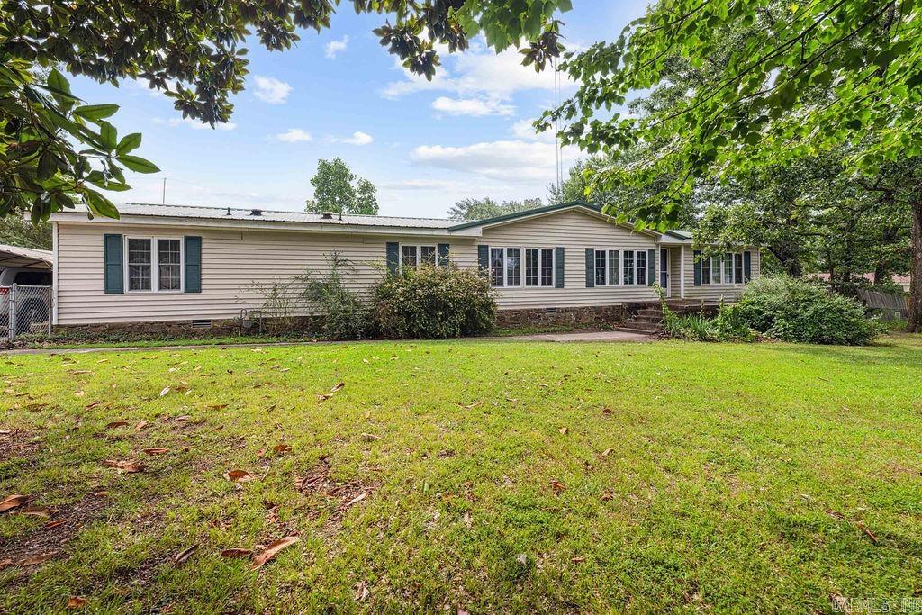 2687 Highway 65  Clinton, AR