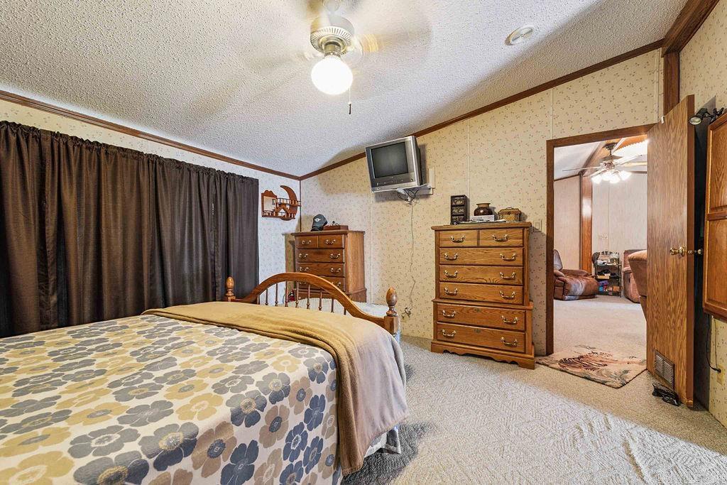 2687 Highway 65  Clinton, AR