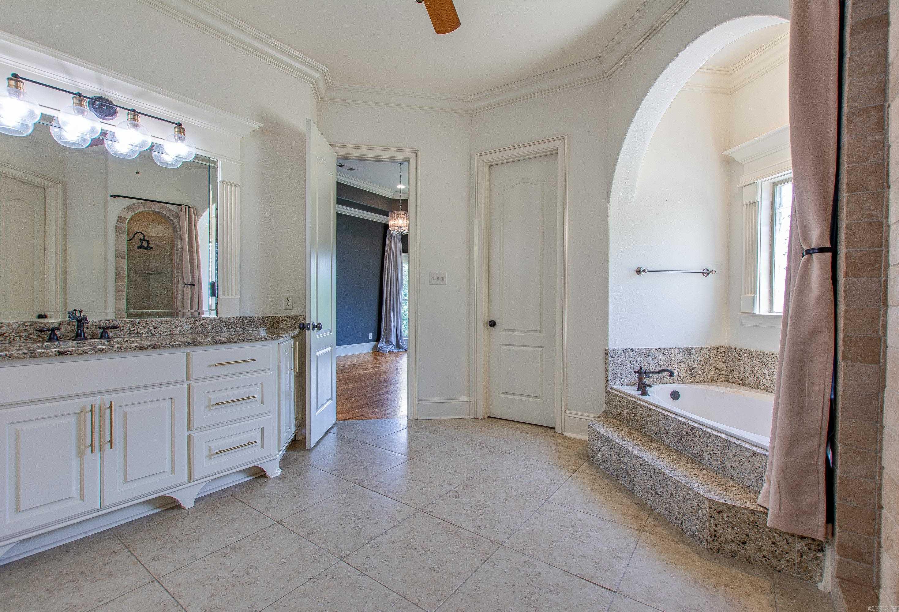 122 Wellington Plantation Lane Little Rock, AR 72207
