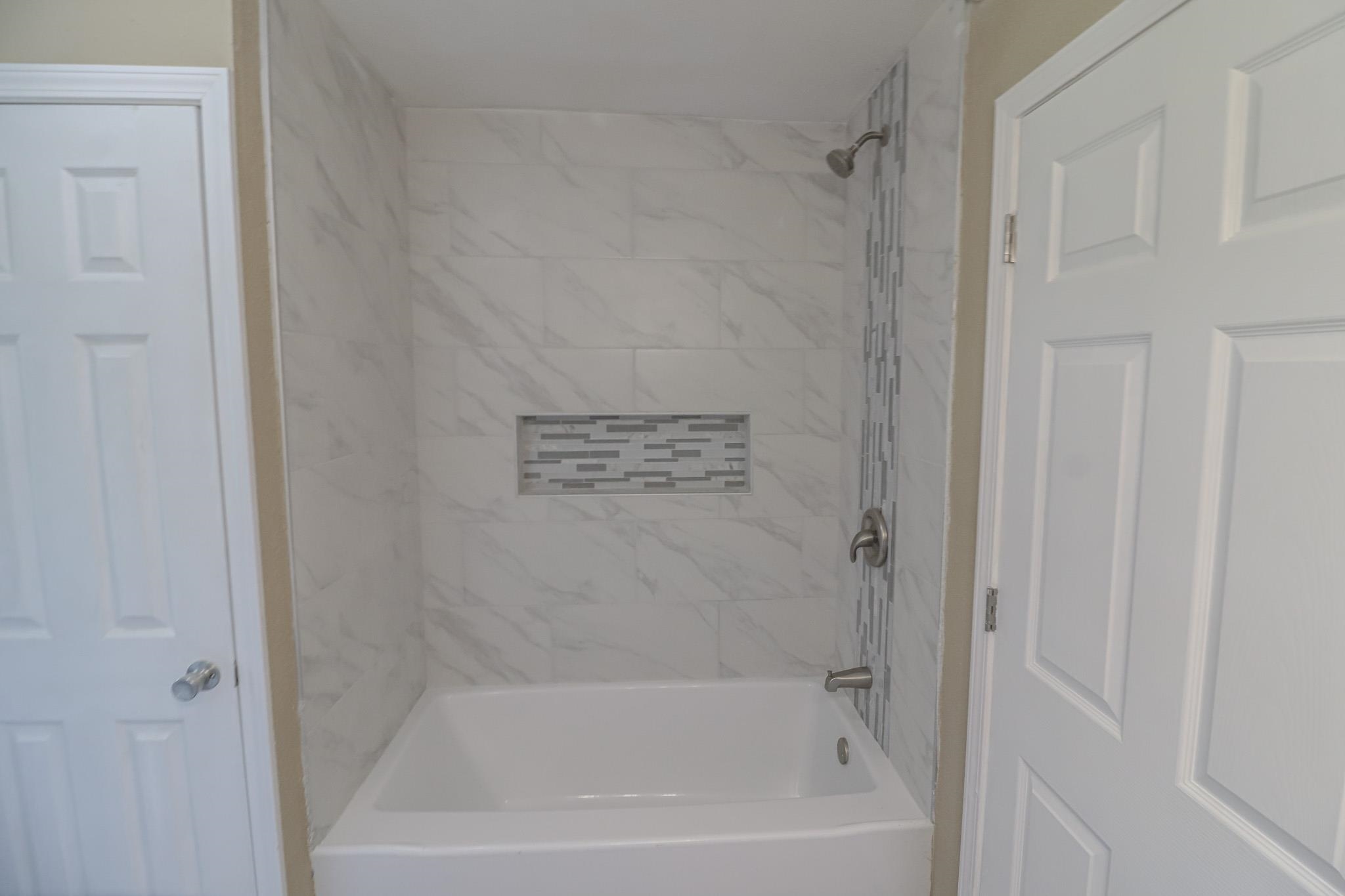 1609 Granger  Jonesboro, AR