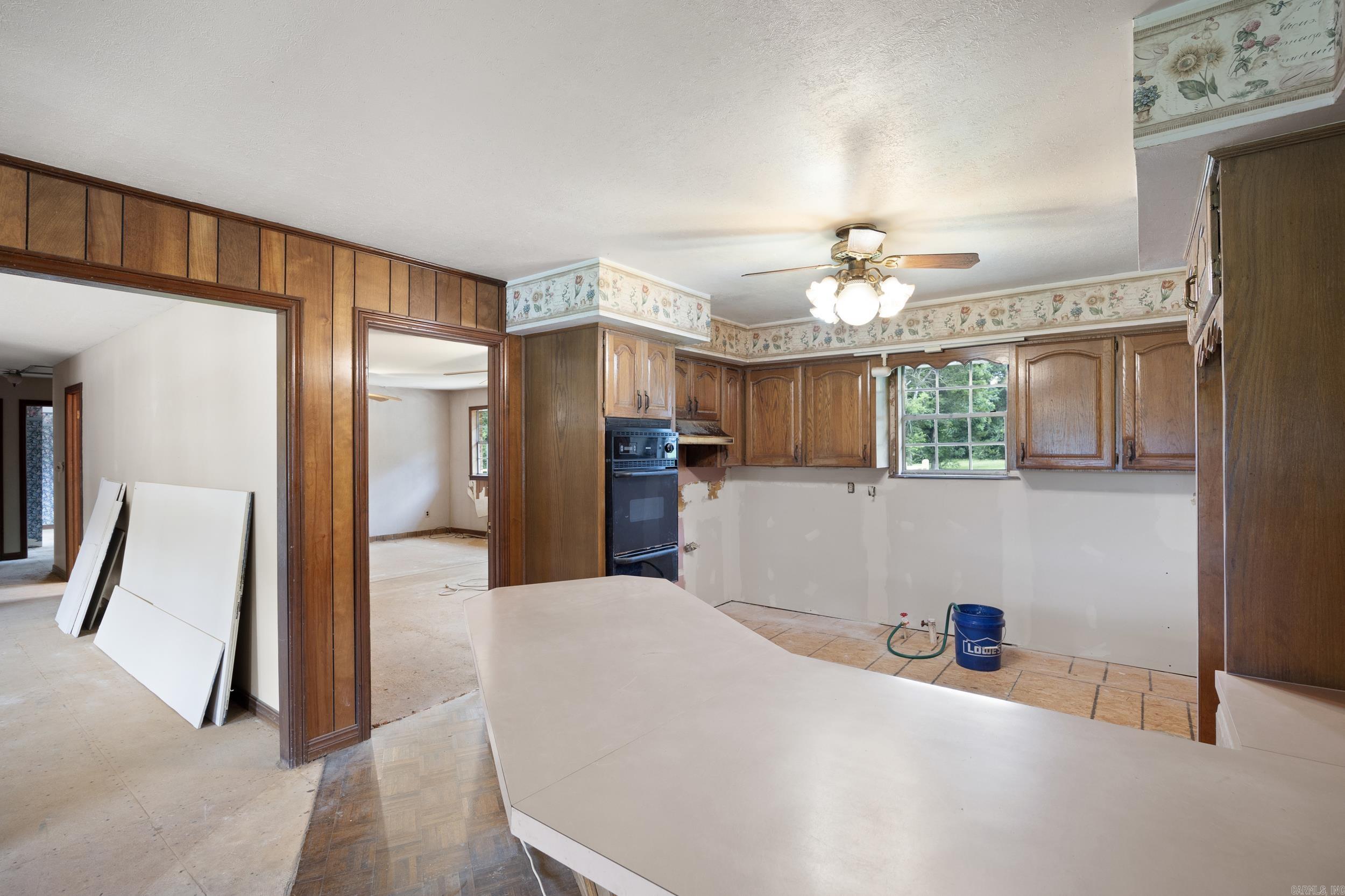 27480 W HWY 64  London, AR