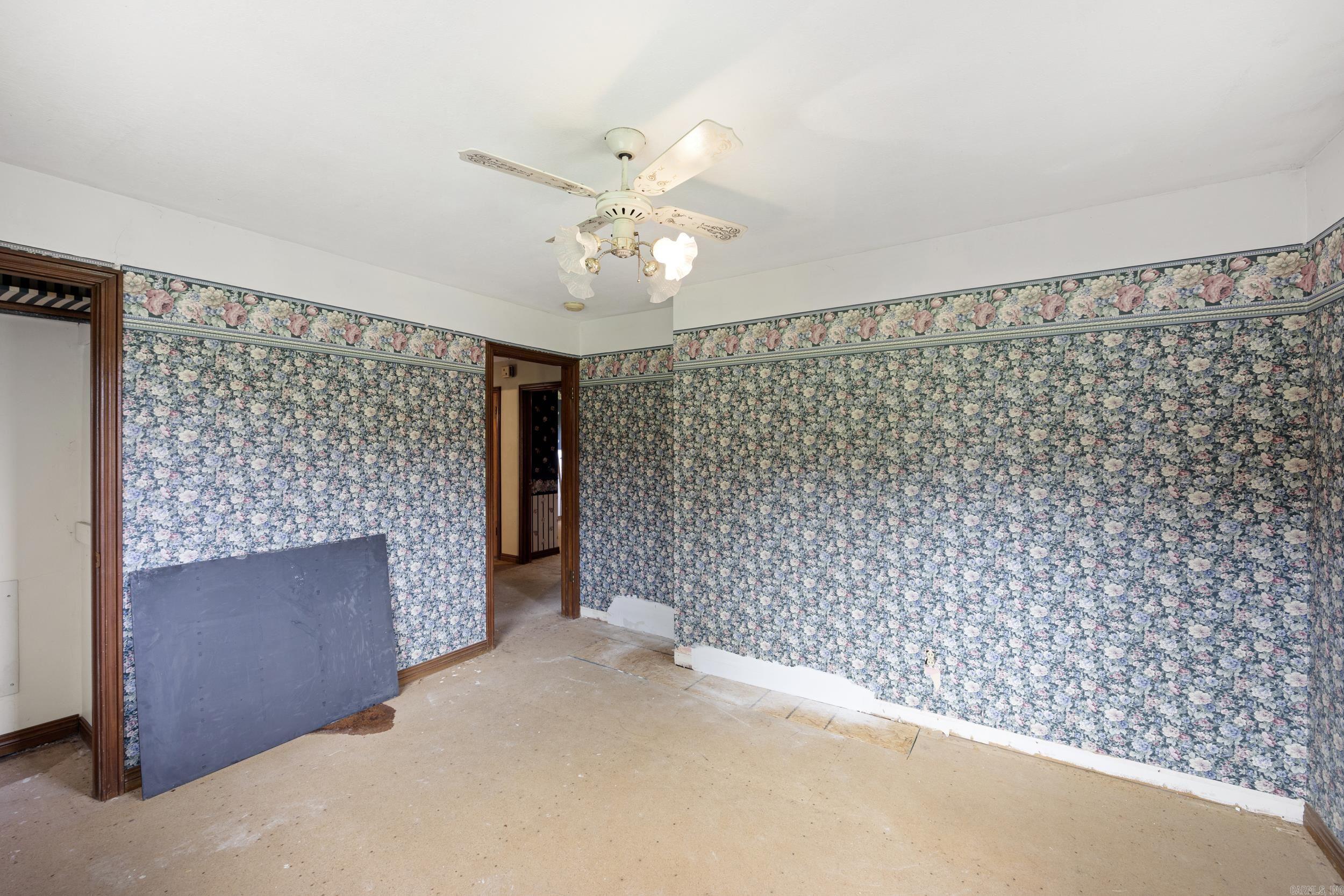 27480 W HWY 64  London, AR