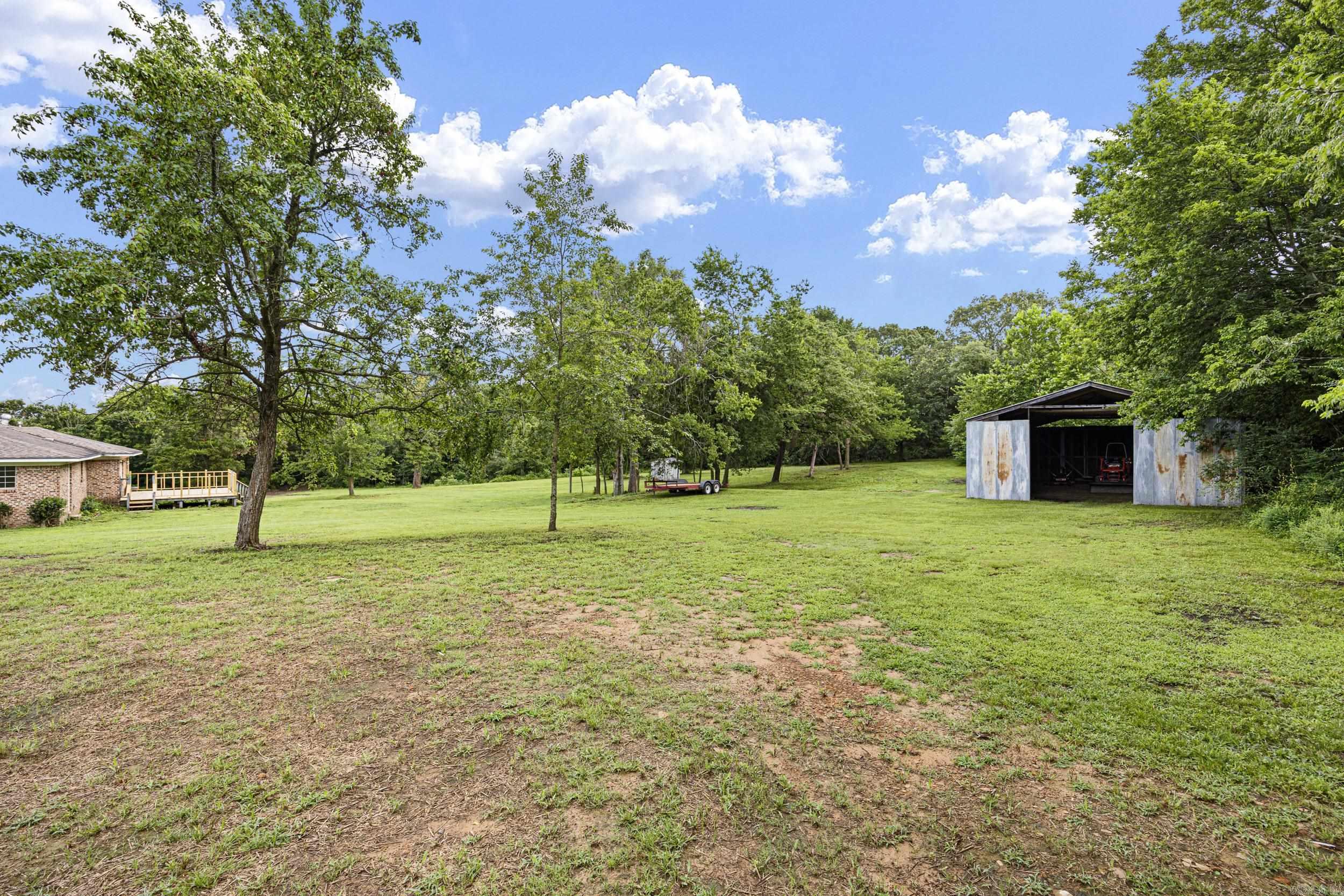 27480 W HWY 64  London, AR