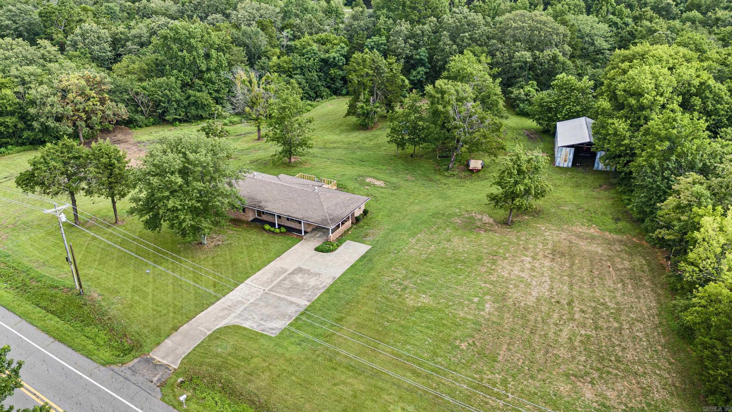 27480 W HWY 64  London, AR