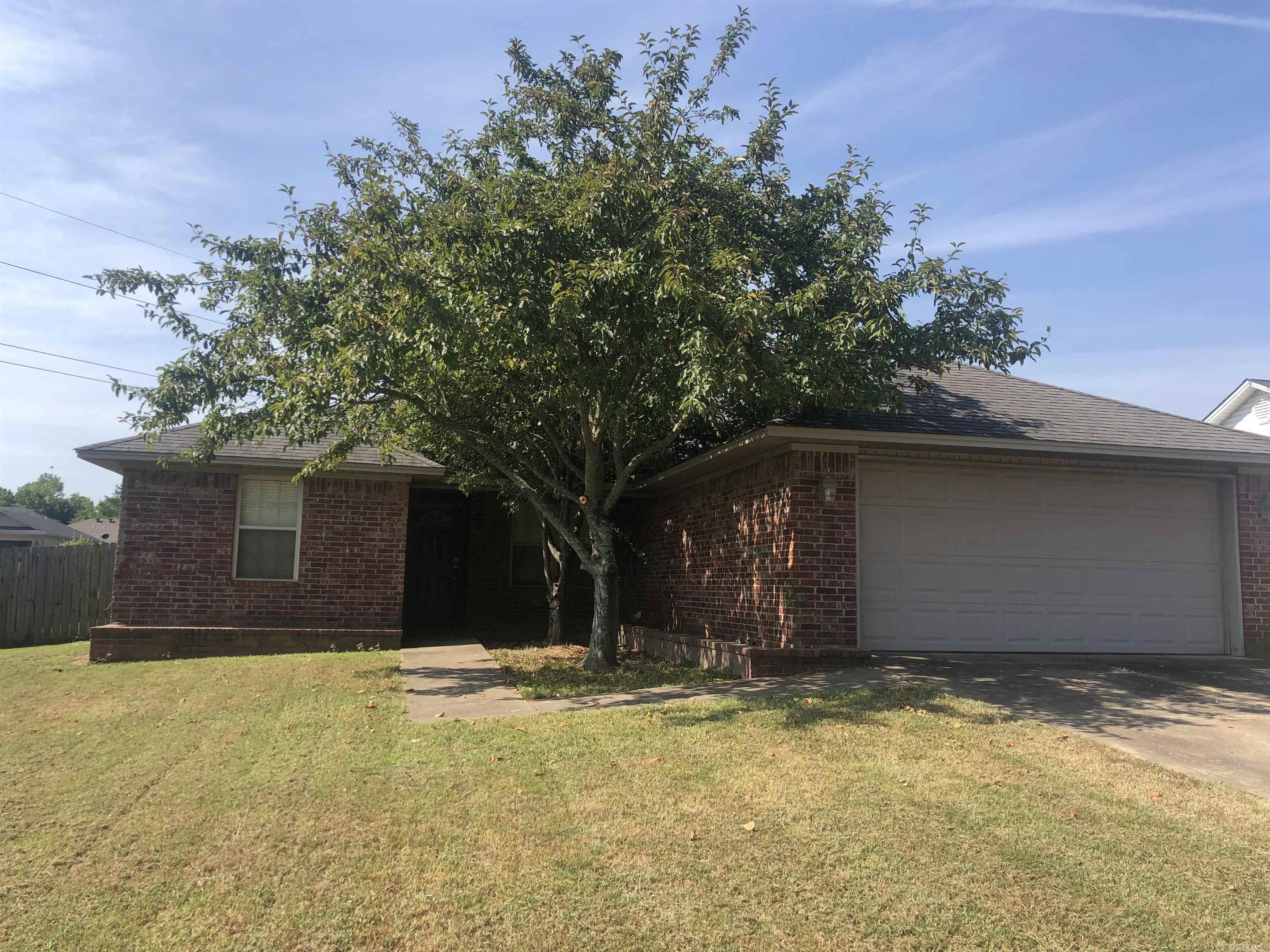 216 Ashbrook Ln