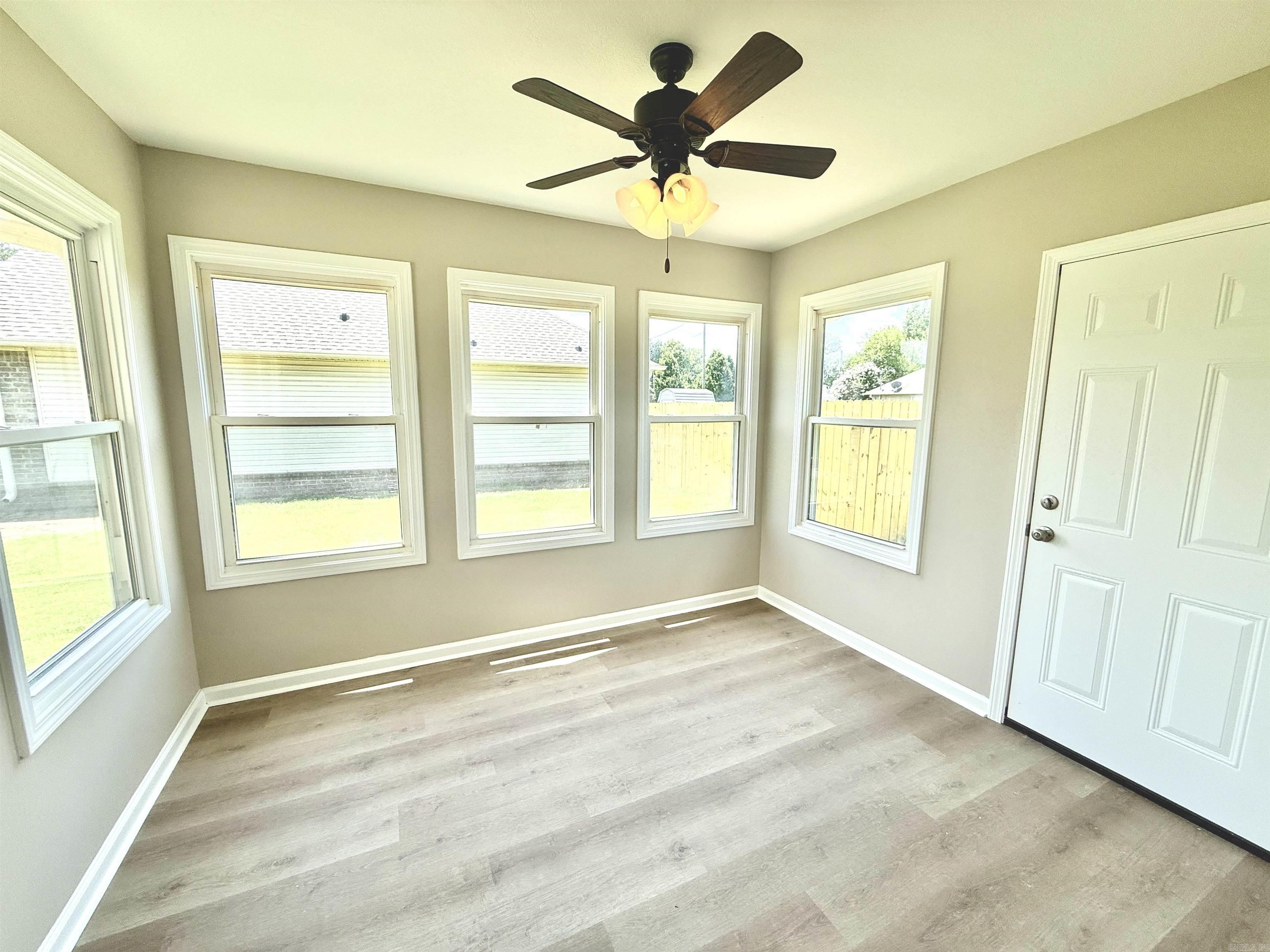 105 Meadow Brookland, AR 72416