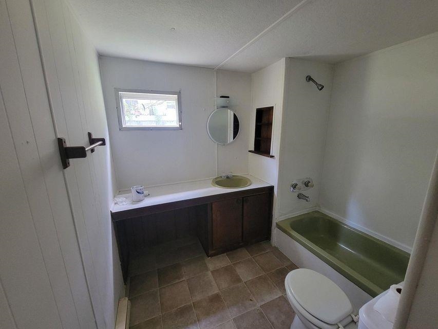 465 S 12th  Mammoth Spring, MO