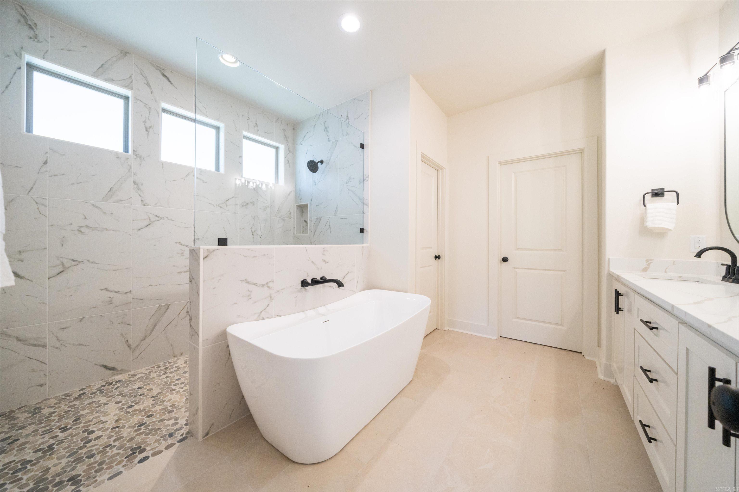 137 Ridgeview  Maumelle, AR