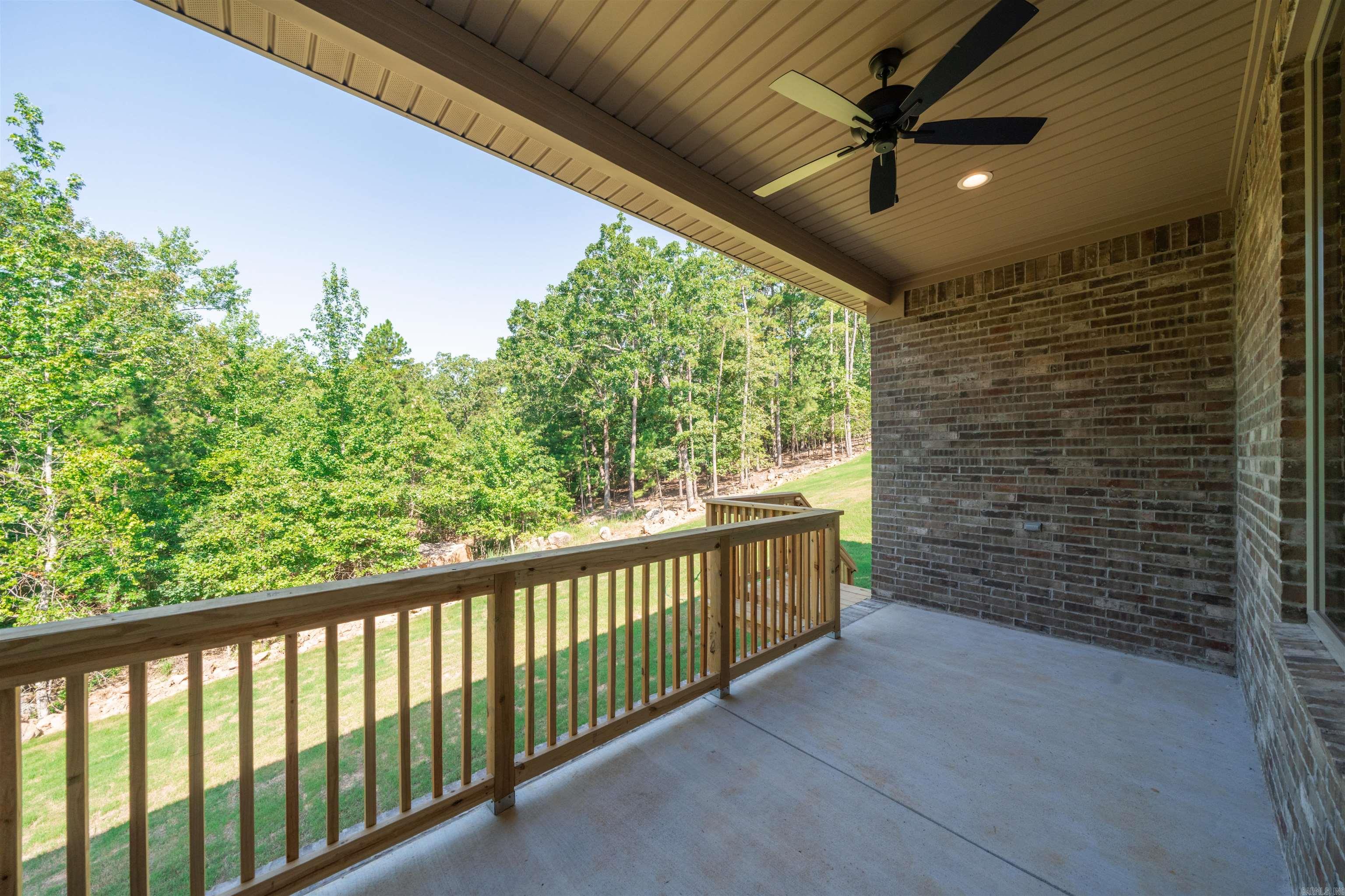 137 Ridgeview  Maumelle, AR