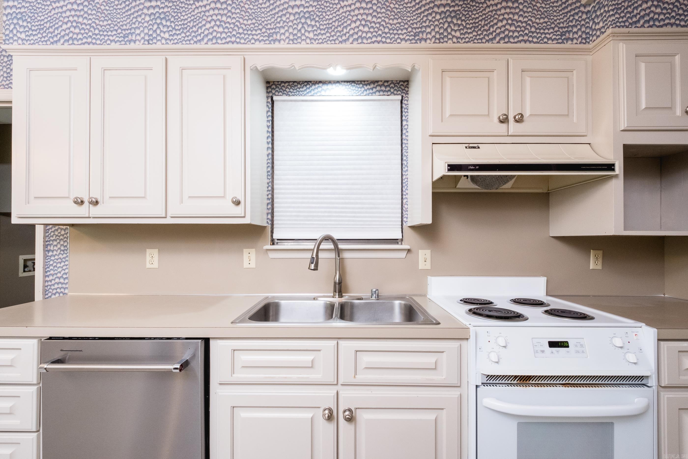 3320 Breckenridge  Little Rock, AR