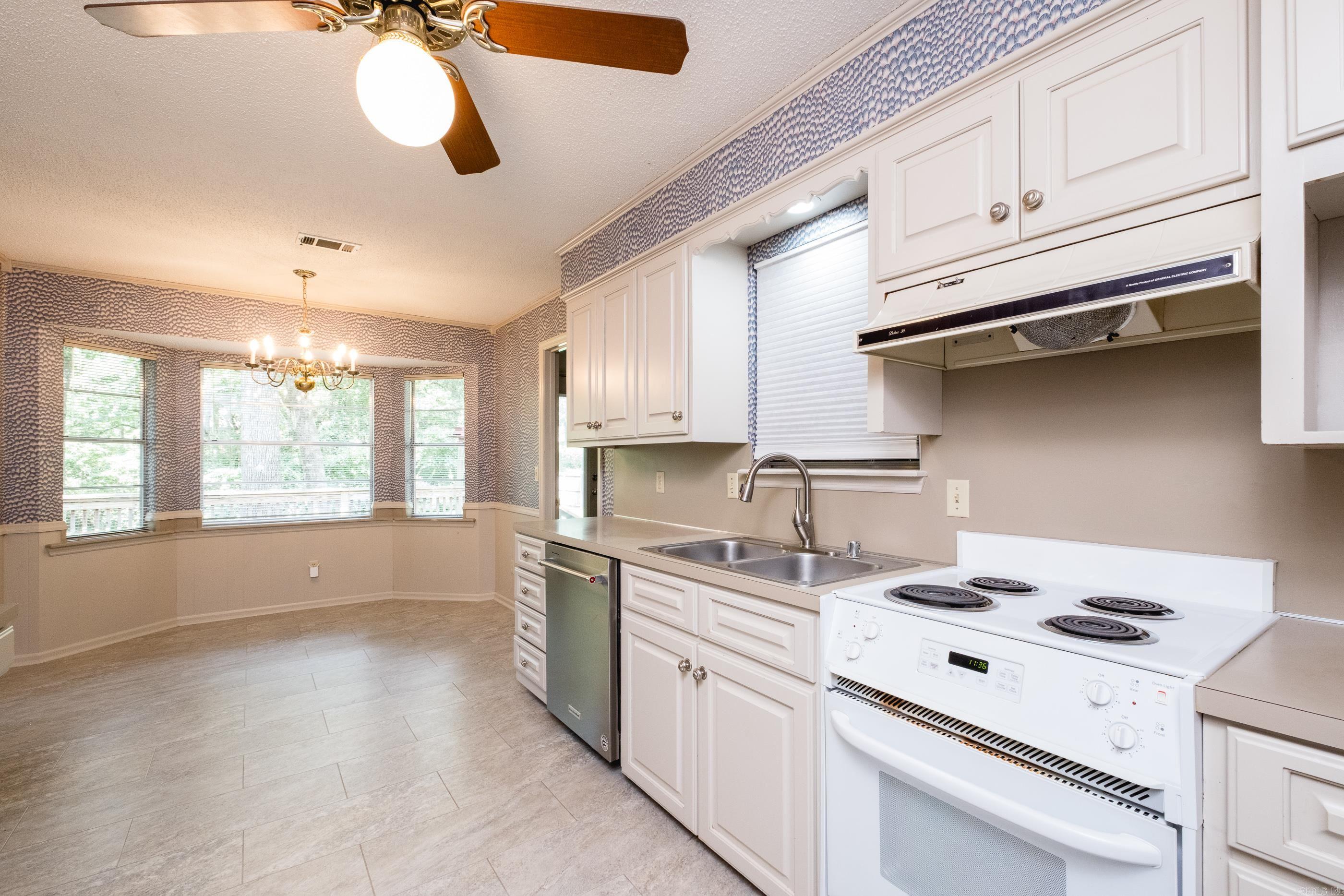 3320 Breckenridge  Little Rock, AR