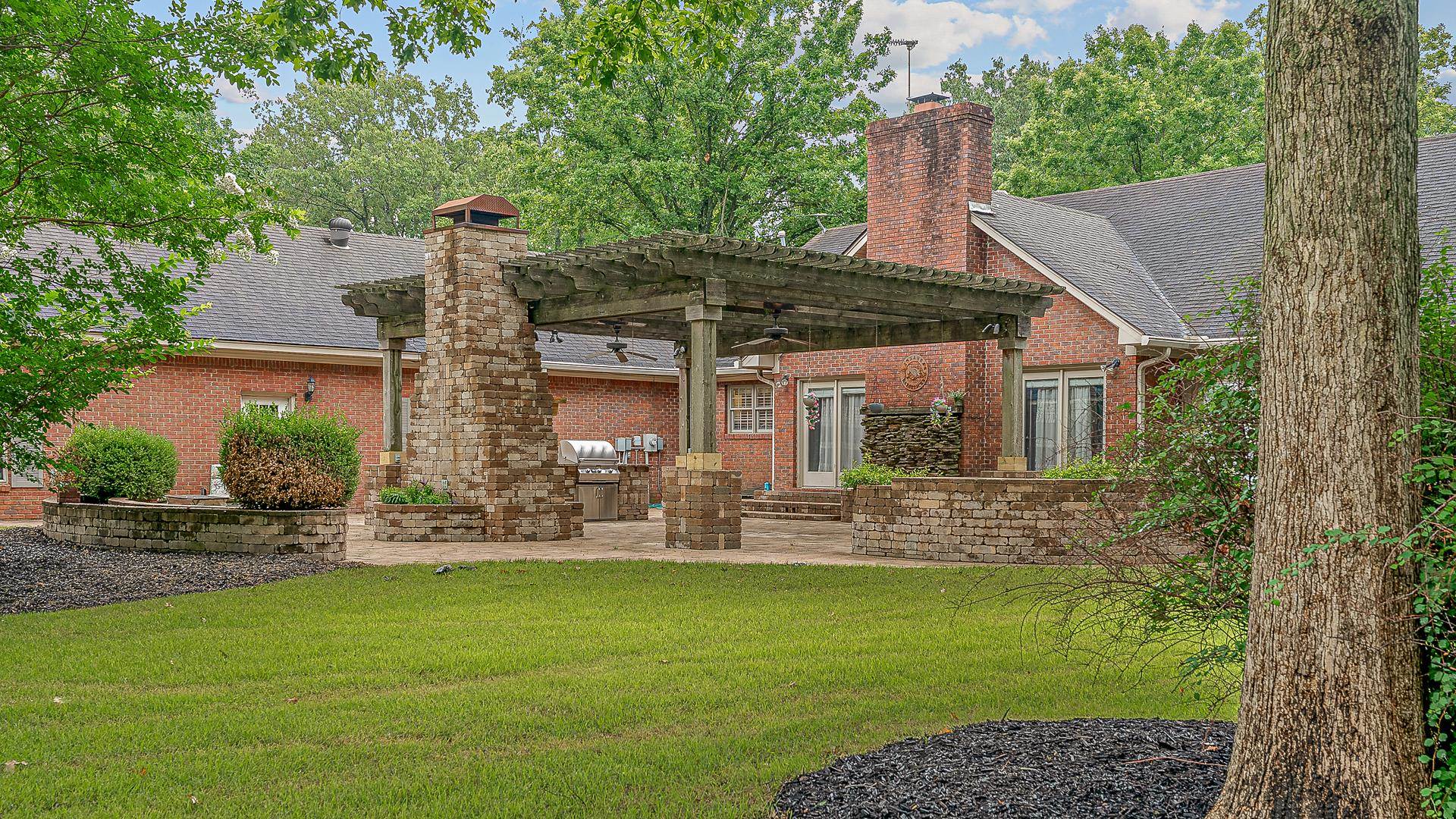 142 E Park Lane  Burdette, AR