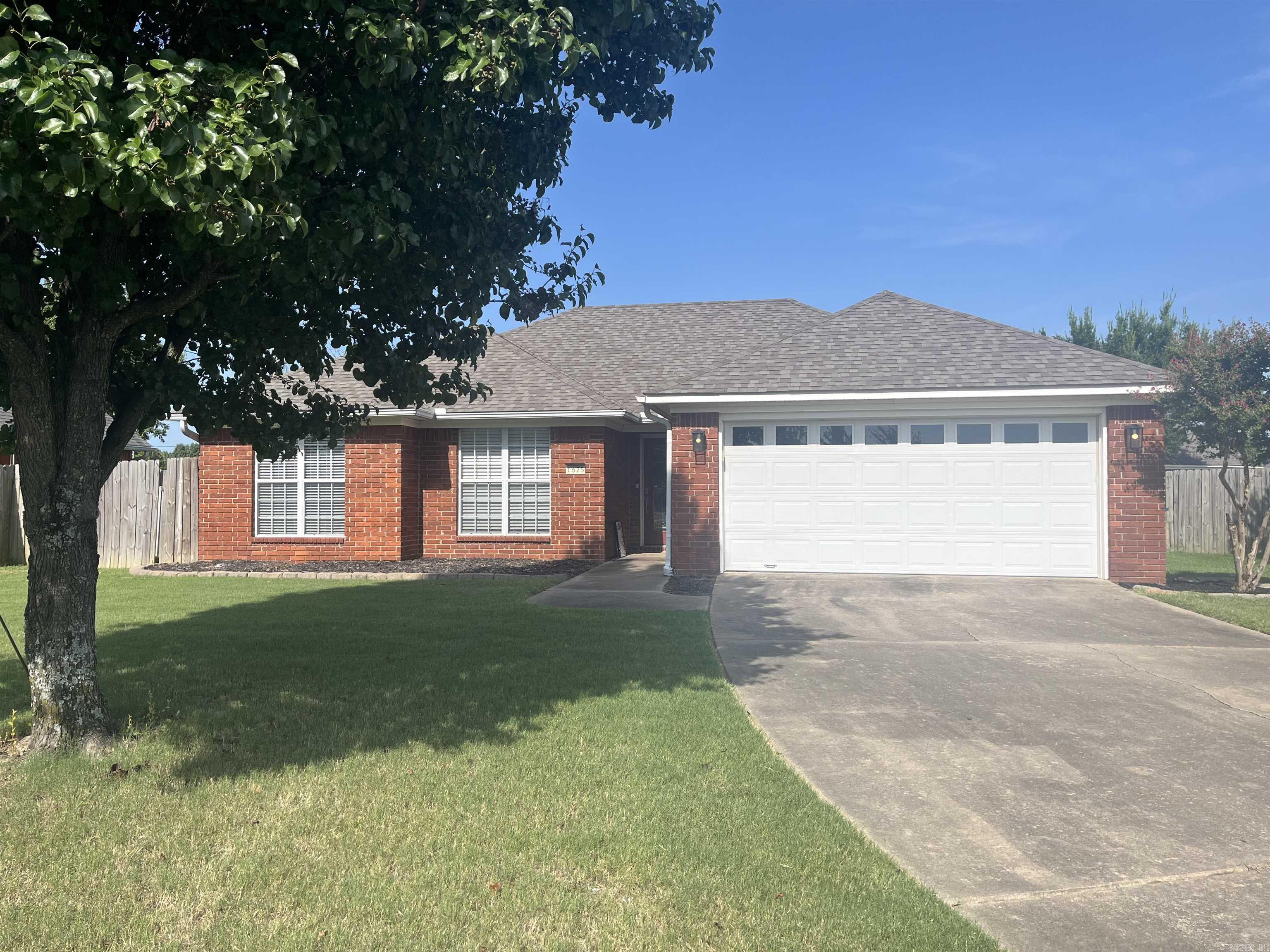 1625 Ivy  Conway, AR
