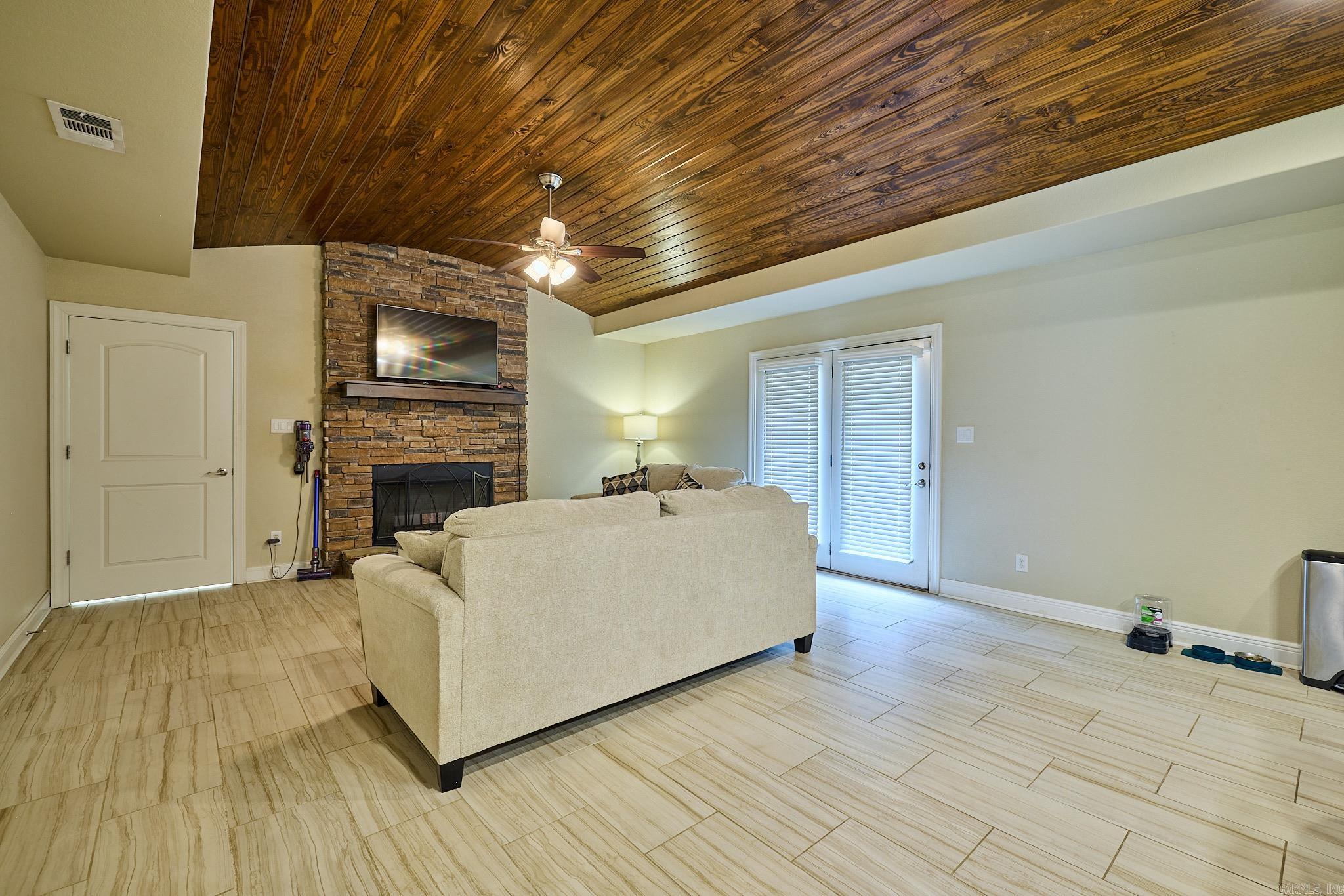 162 pico  Hot Springs, AR