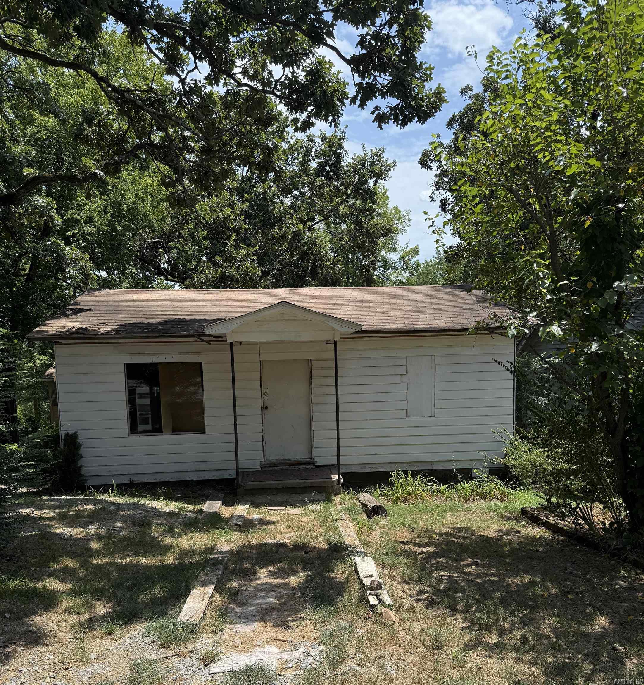 123 N Schiller  Little Rock, AR