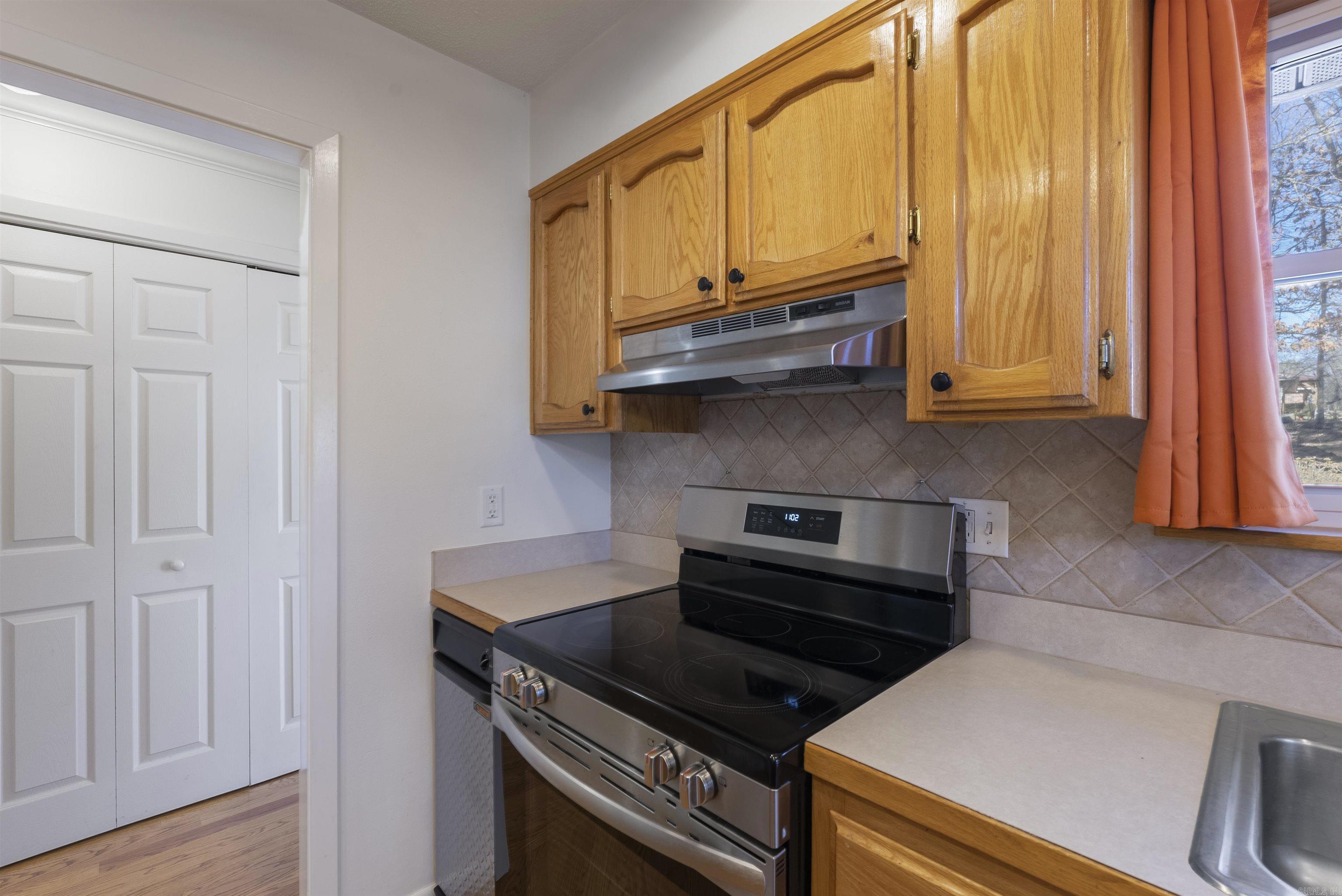 313 Snead  Fairfield Bay, AR