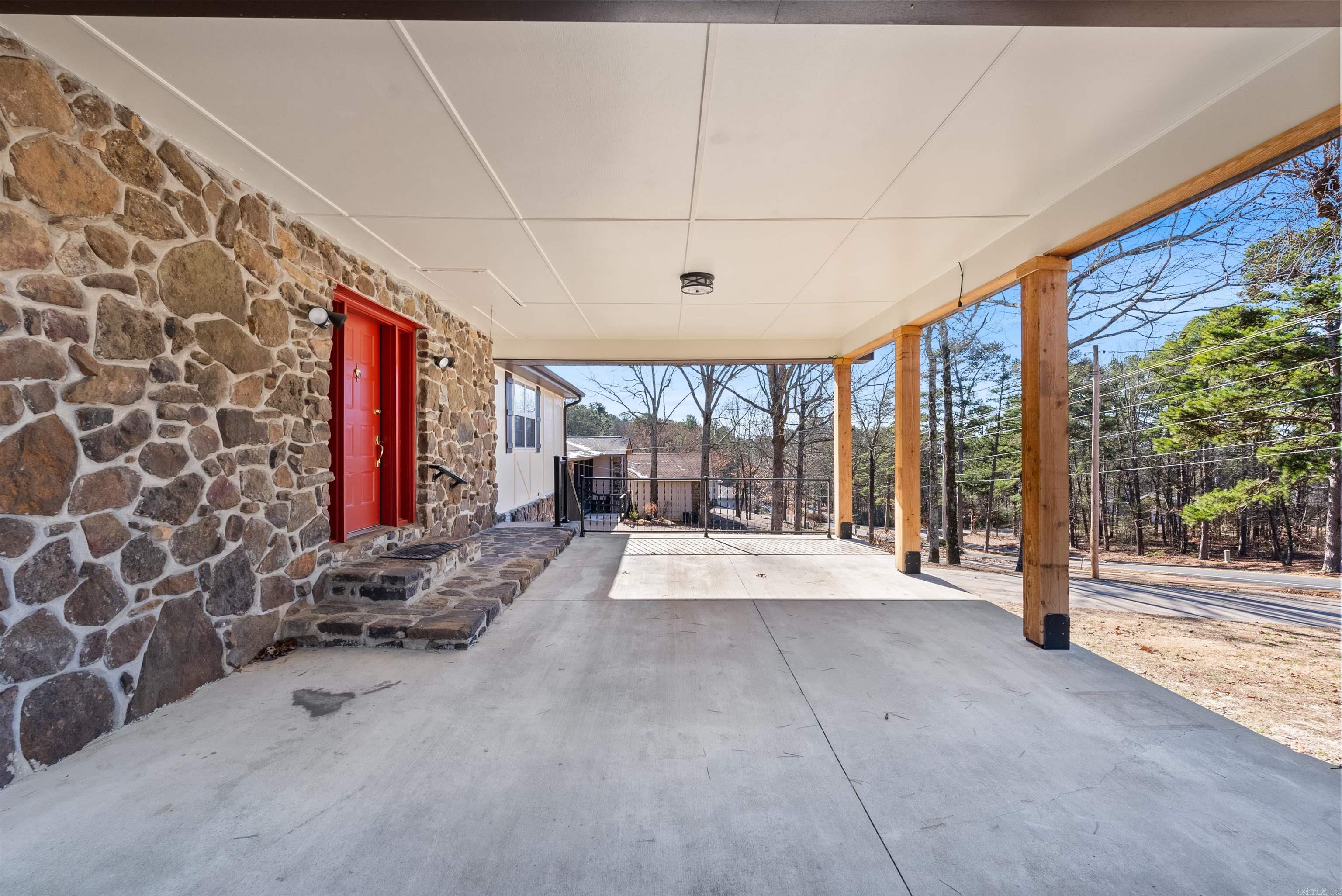 313 Snead  Fairfield Bay, AR