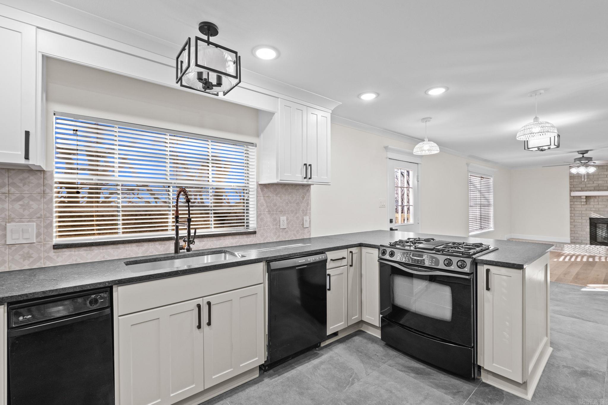 6001 Elk River  North Little Rock, AR
