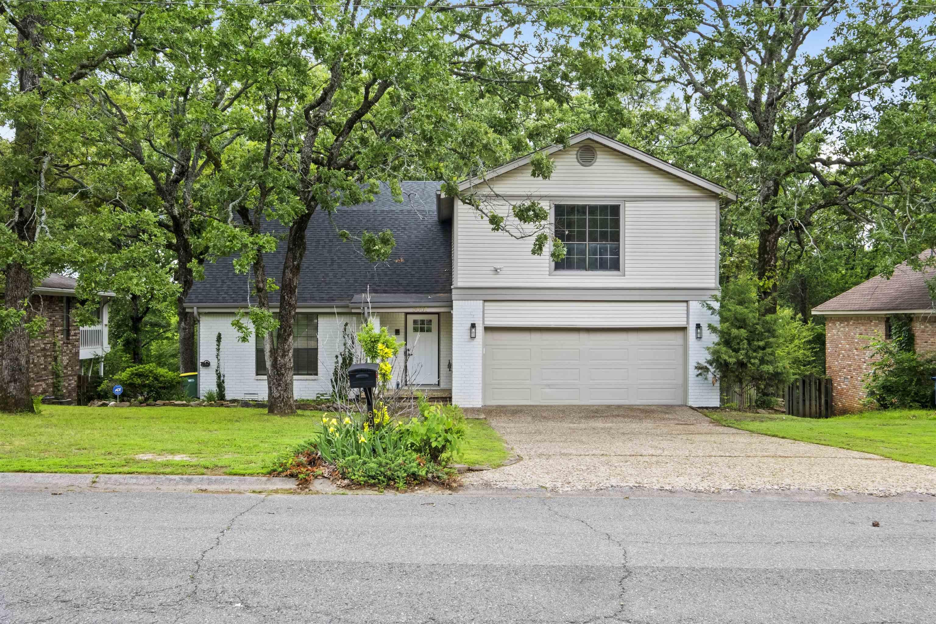 6001 Elk River North Little Rock, AR 72116