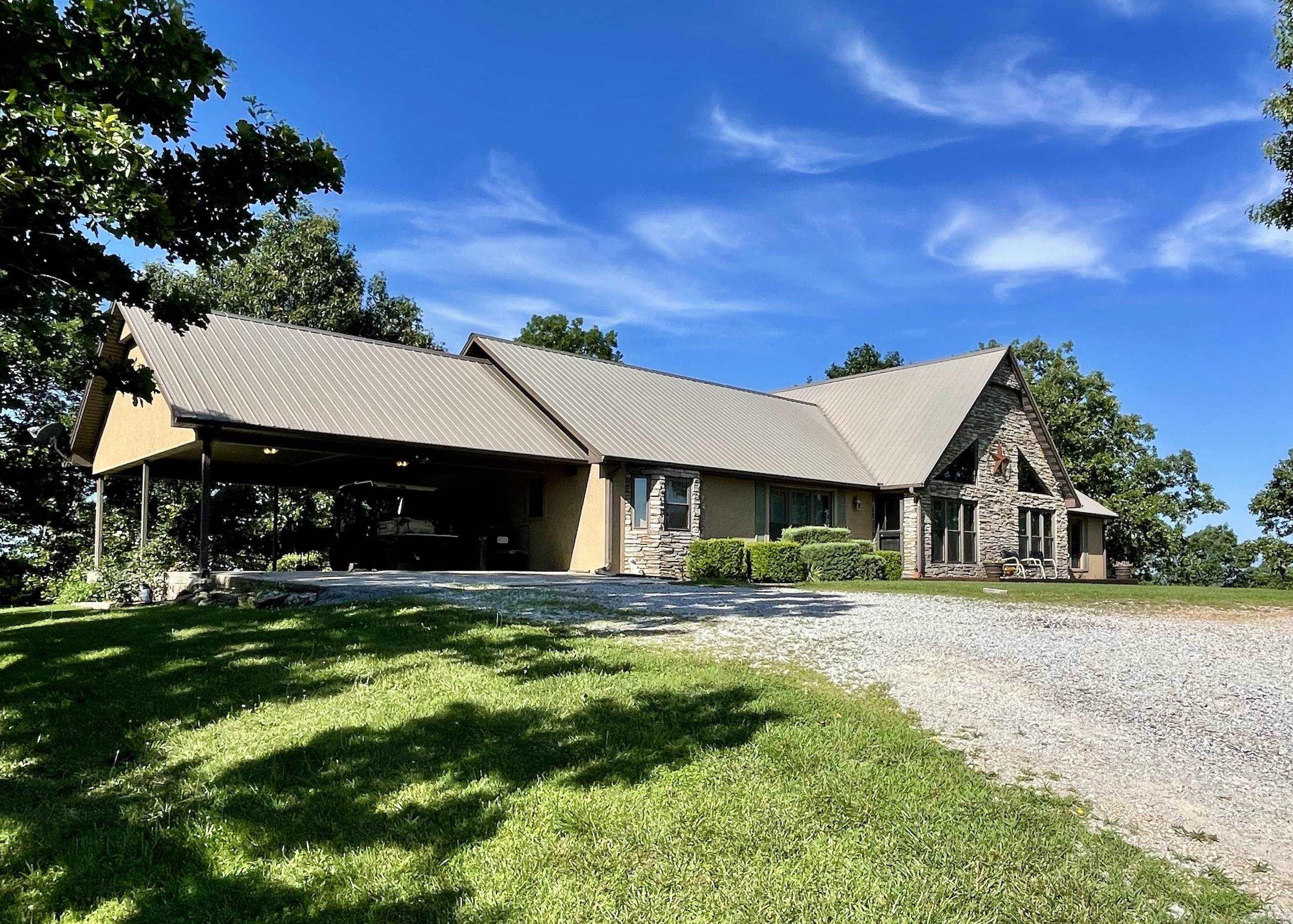 7042 Highway 254 W  Leslie, AR