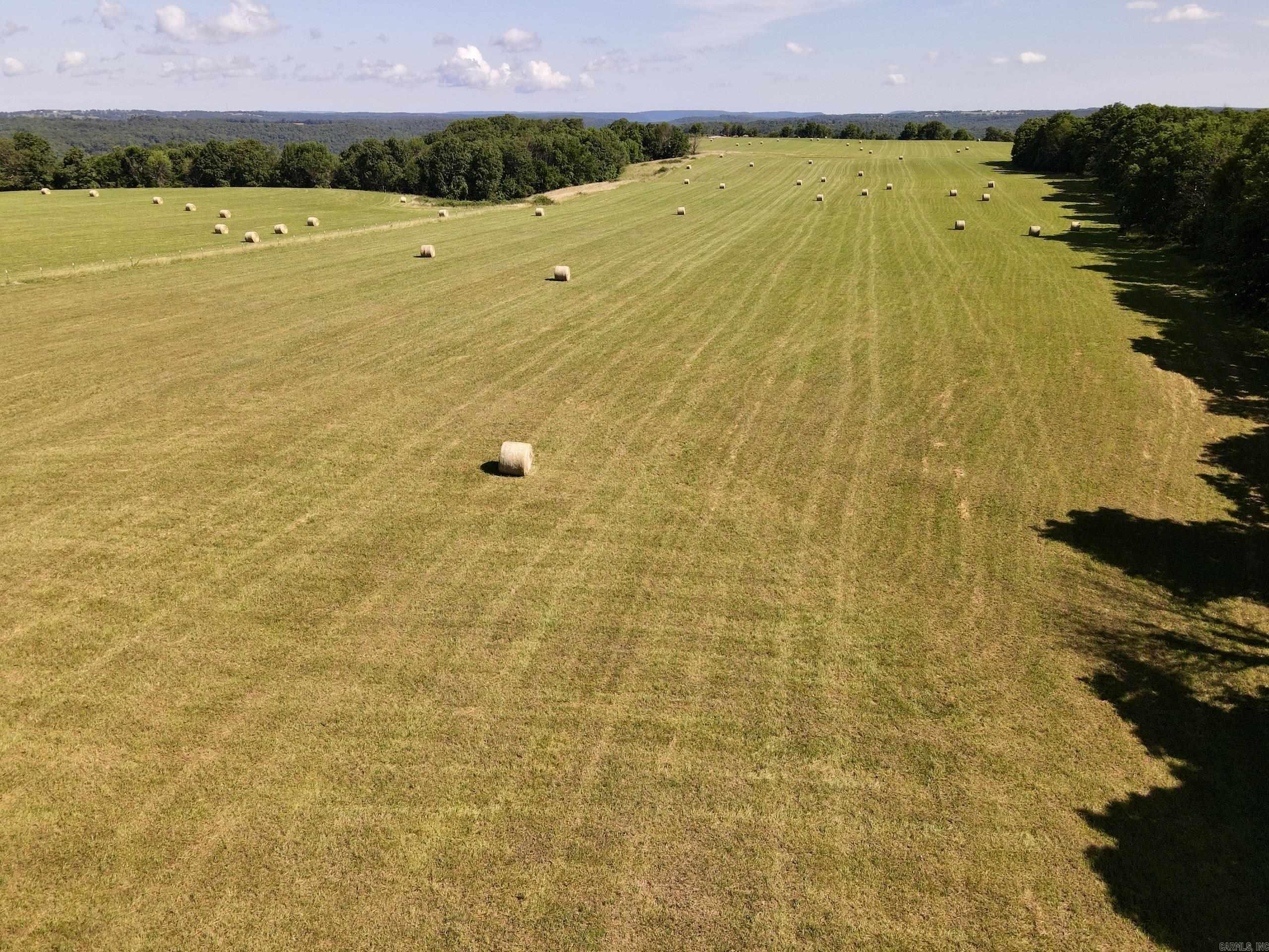 7042 Highway 254 W  Leslie, AR