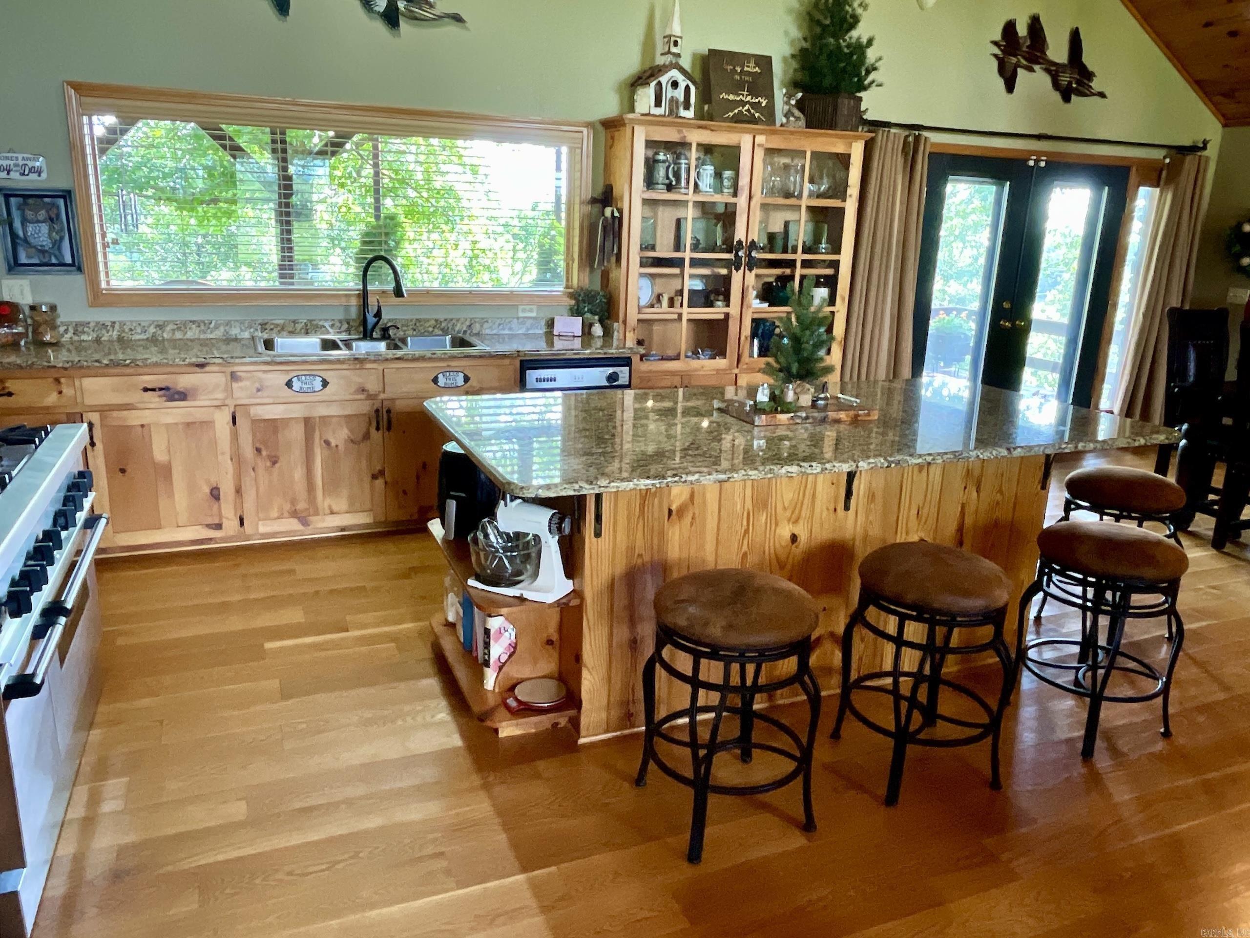 7042 Highway 254 W  Leslie, AR