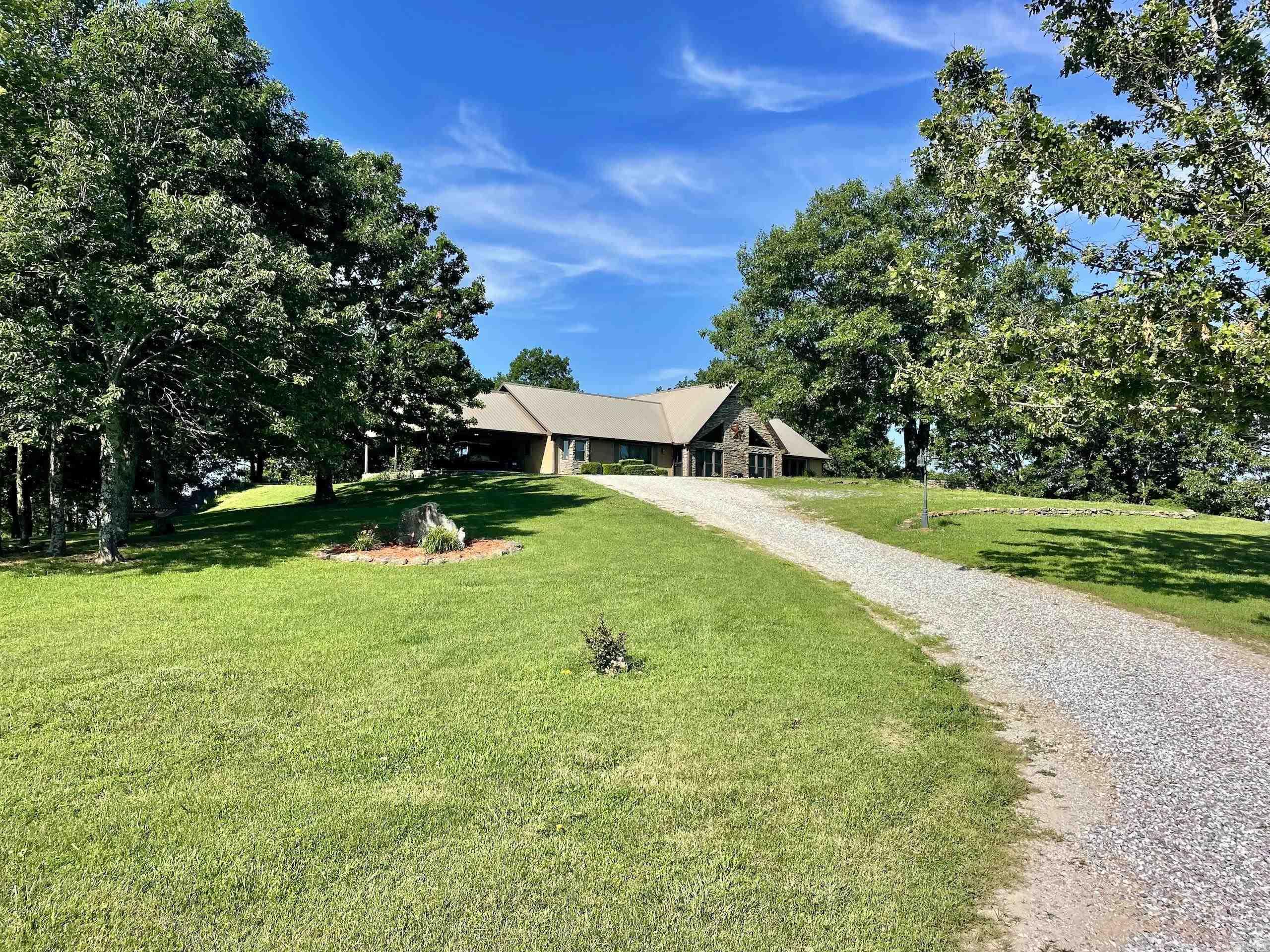 7042 Highway 254 W  Leslie, AR
