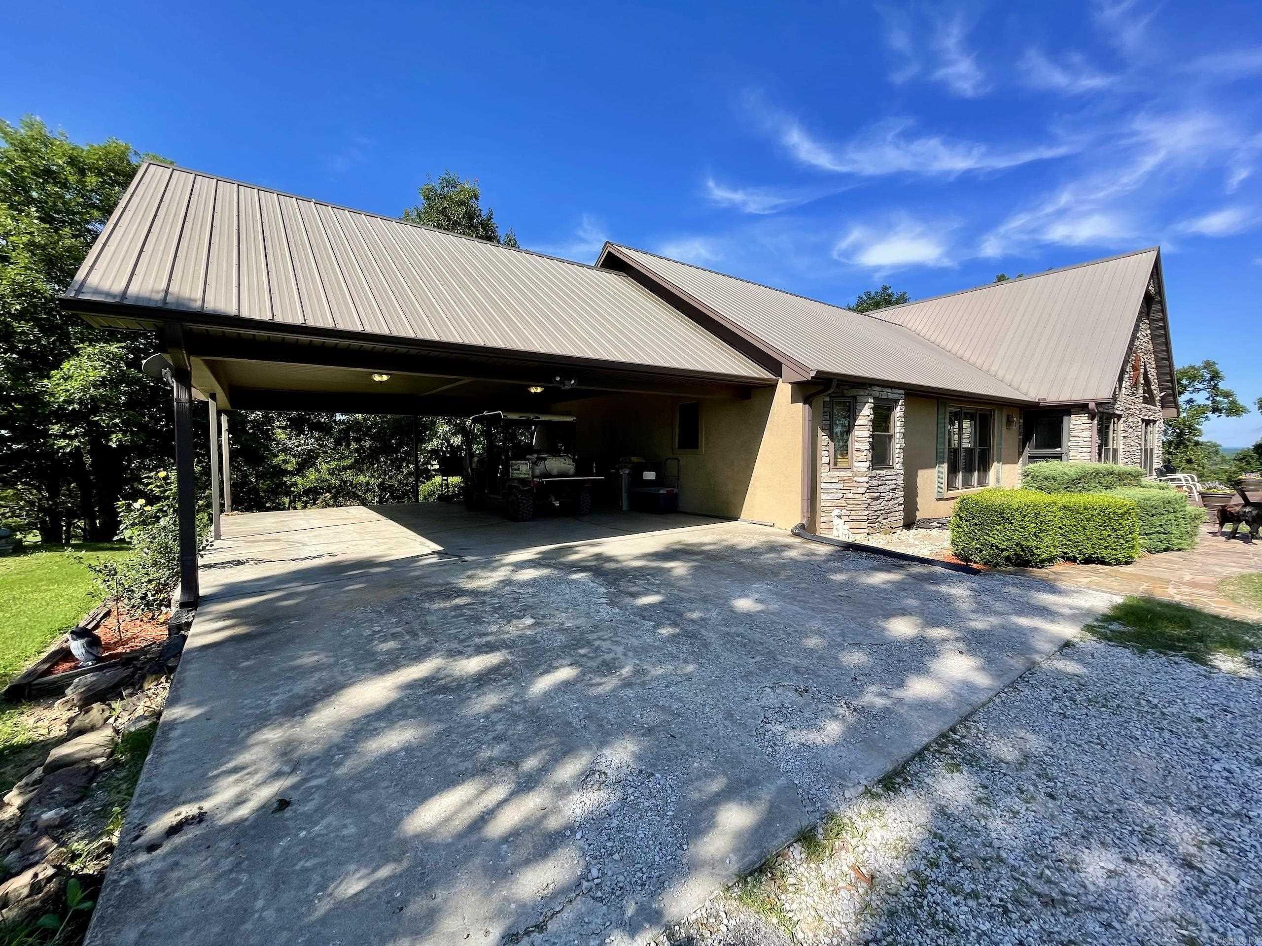 7042 Highway 254 W  Leslie, AR