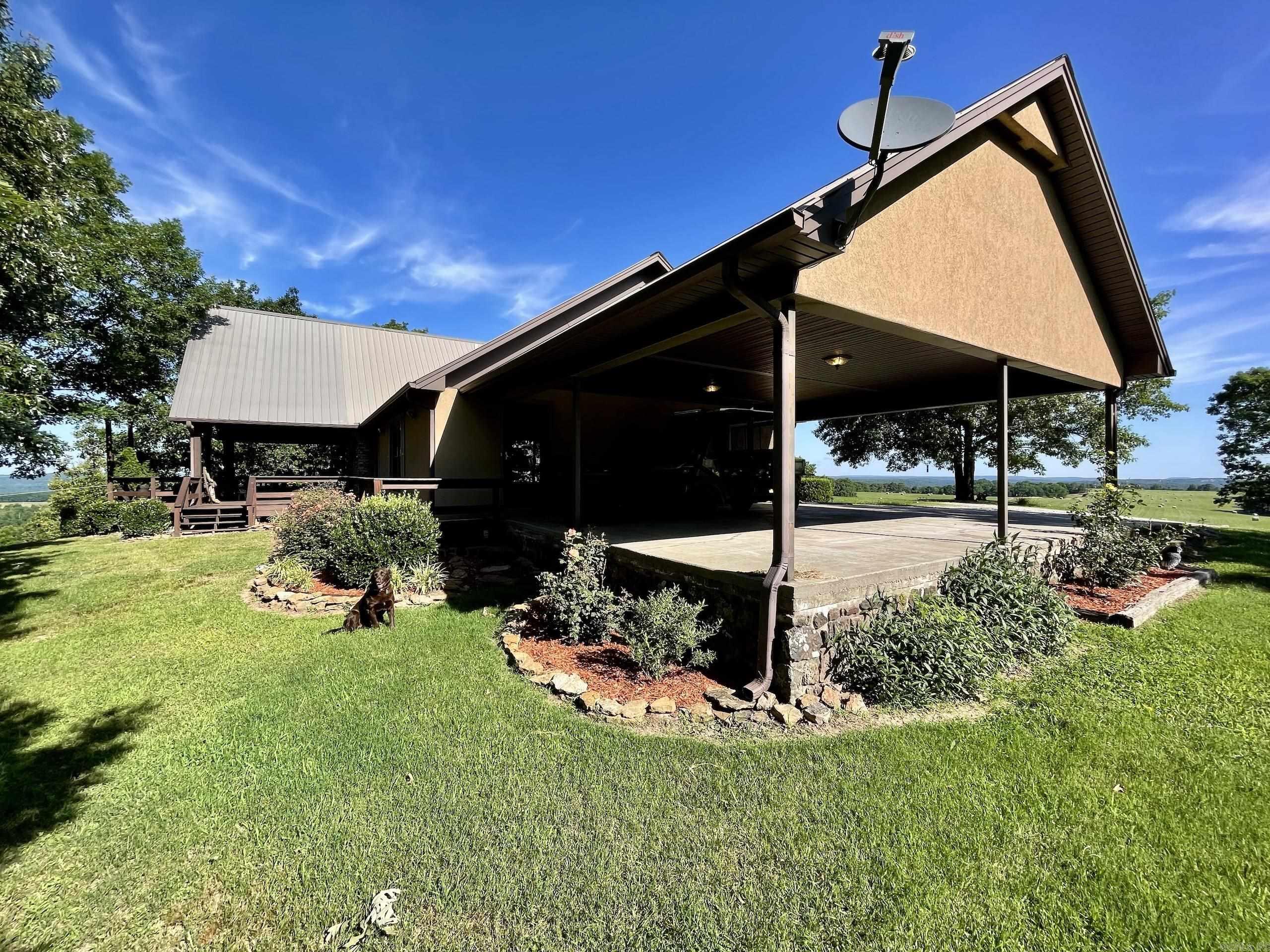 7042 Highway 254 W  Leslie, AR