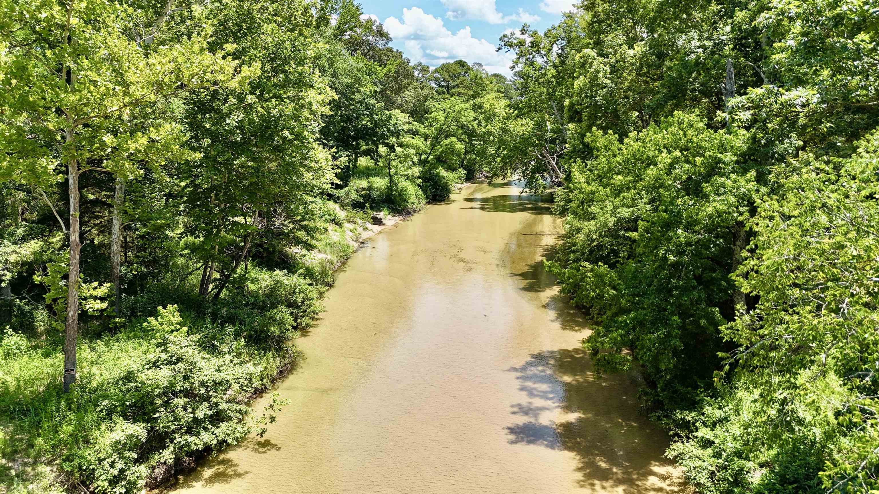 3 Apple Tree Lane  Melbourne, AR