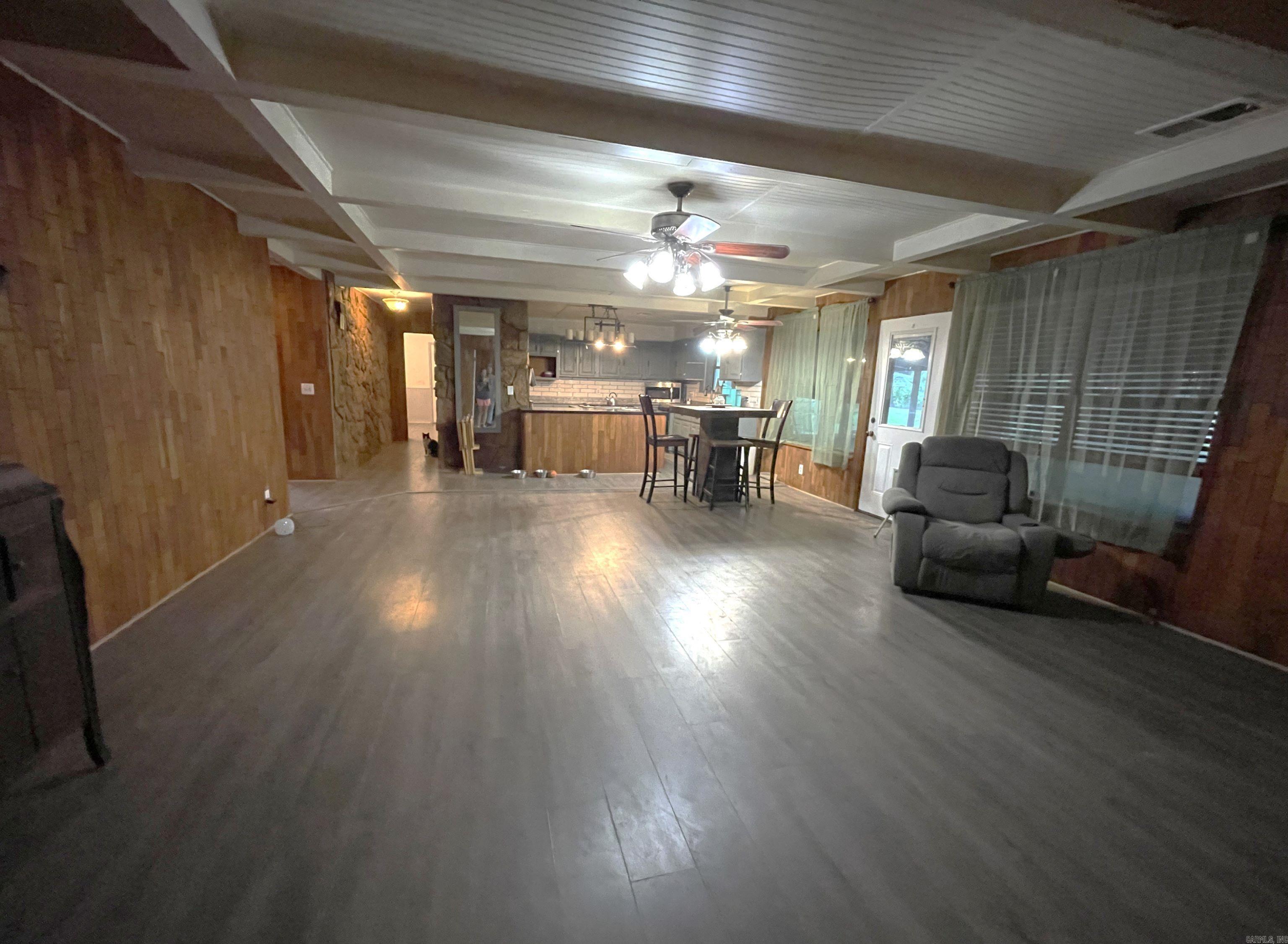 197 Jones  El Paso, AR
