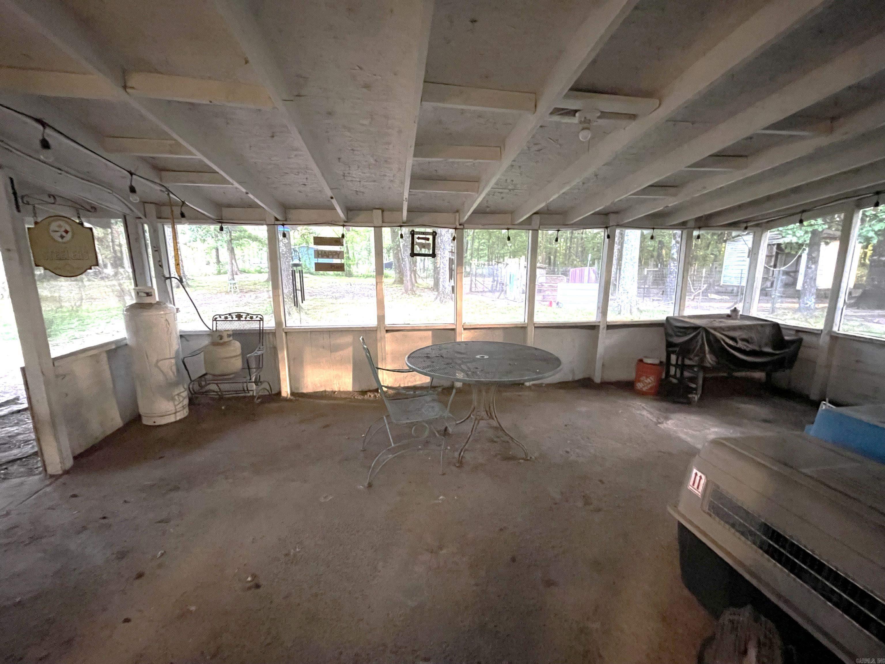 197 Jones  El Paso, AR