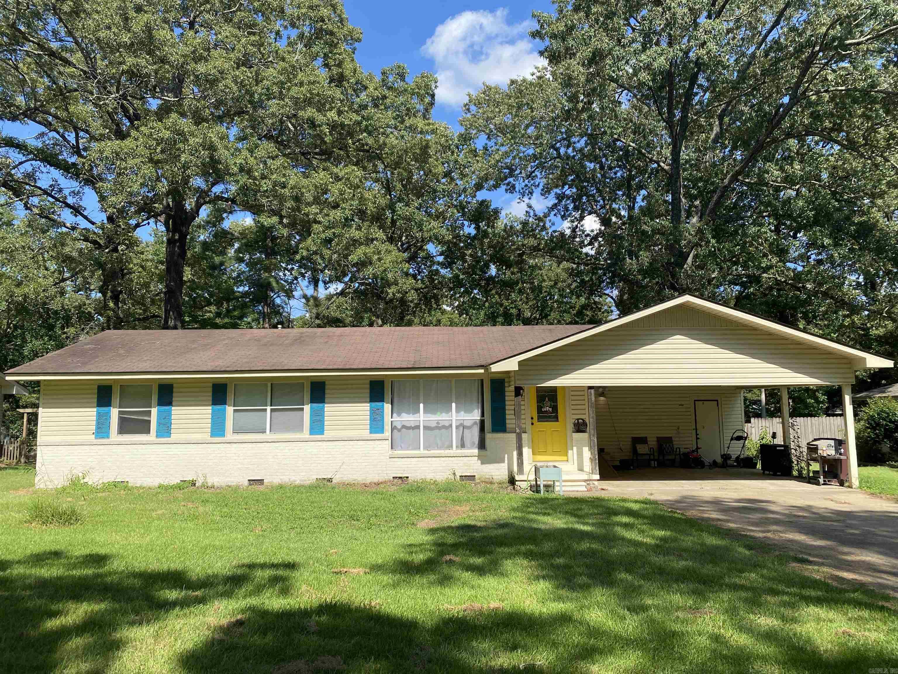 1305 Beech St Crossett, AR 71635