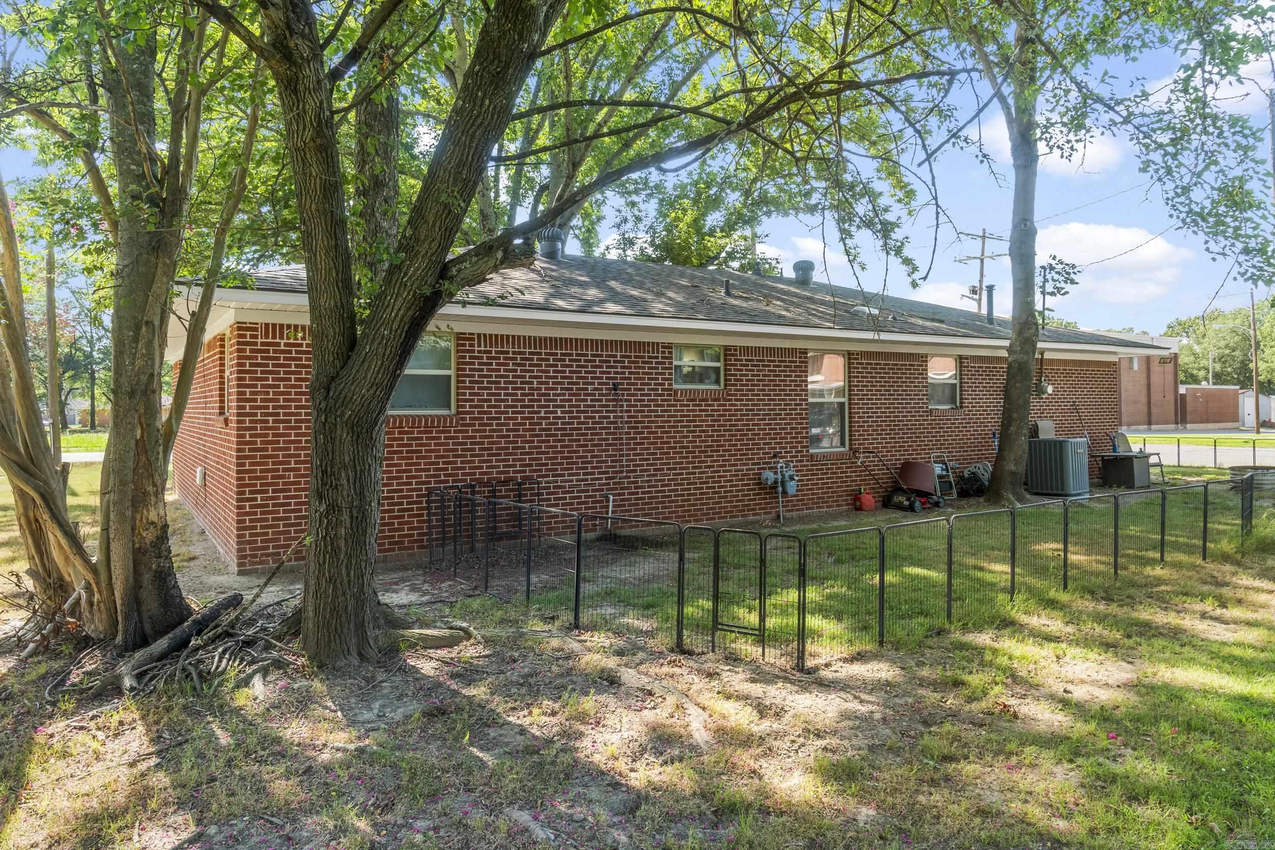 309 N Livermore  Hazen, AR