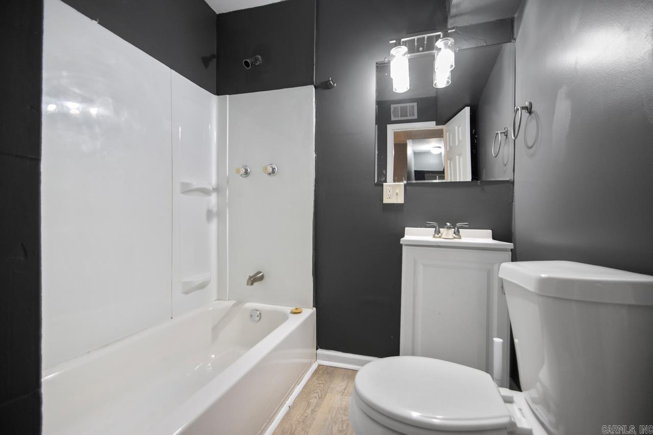 4322 W 28th  Little Rock, AR