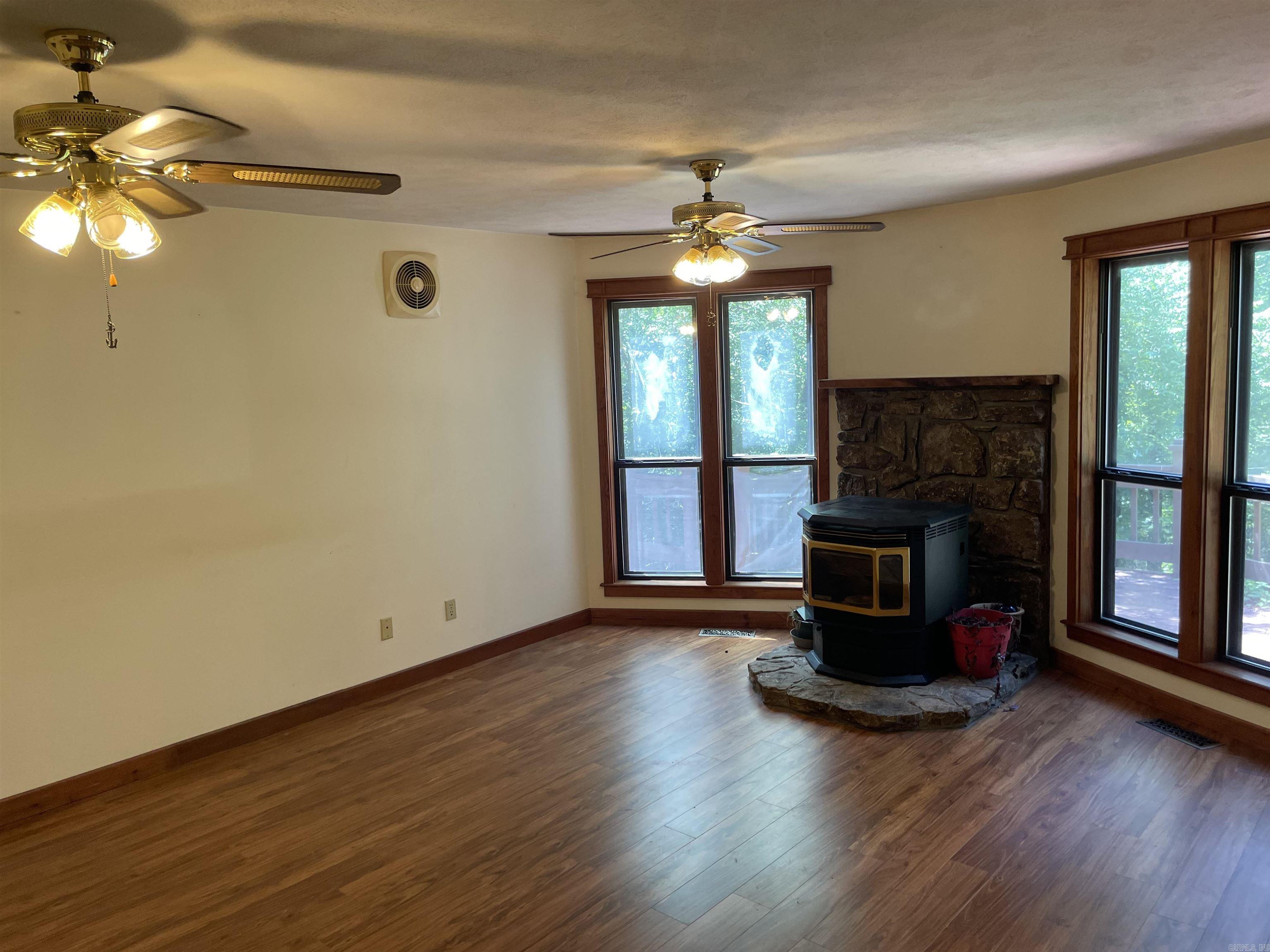 319 Lake Forest Estate  Tumbling Shoals, AR