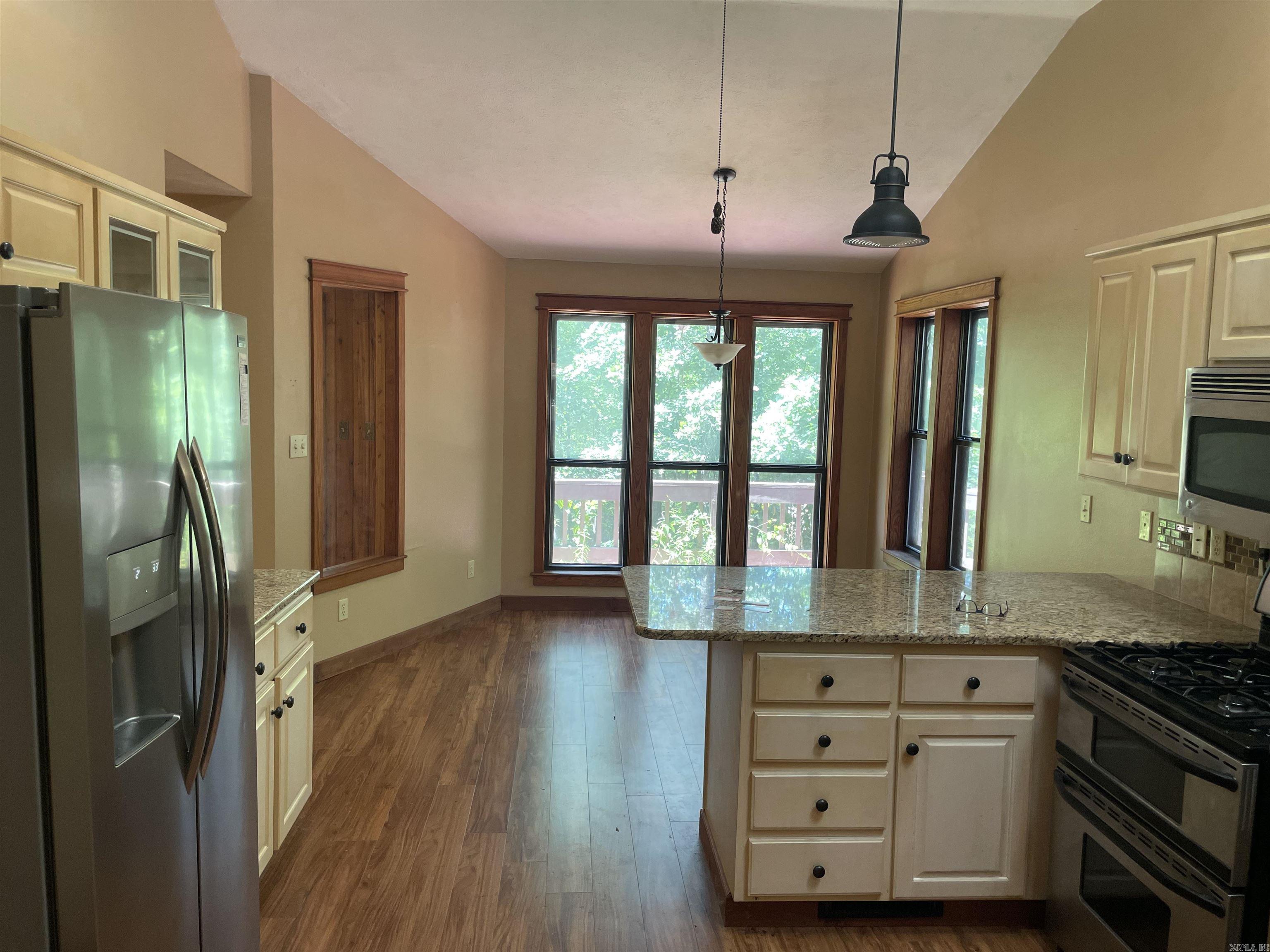 319 Lake Forest Estate  Tumbling Shoals, AR